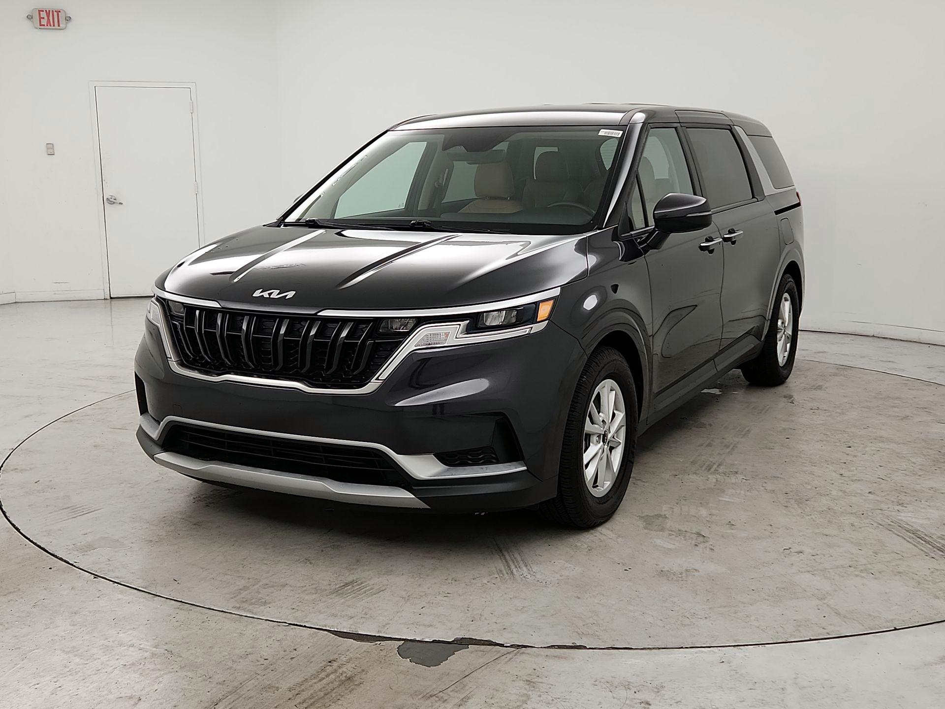 Thumbnail: 2024 Kia Carnival - 3