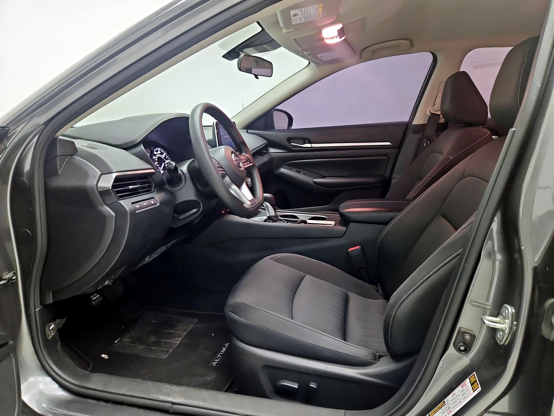 Thumbnail: 2022 Nissan Altima - 11