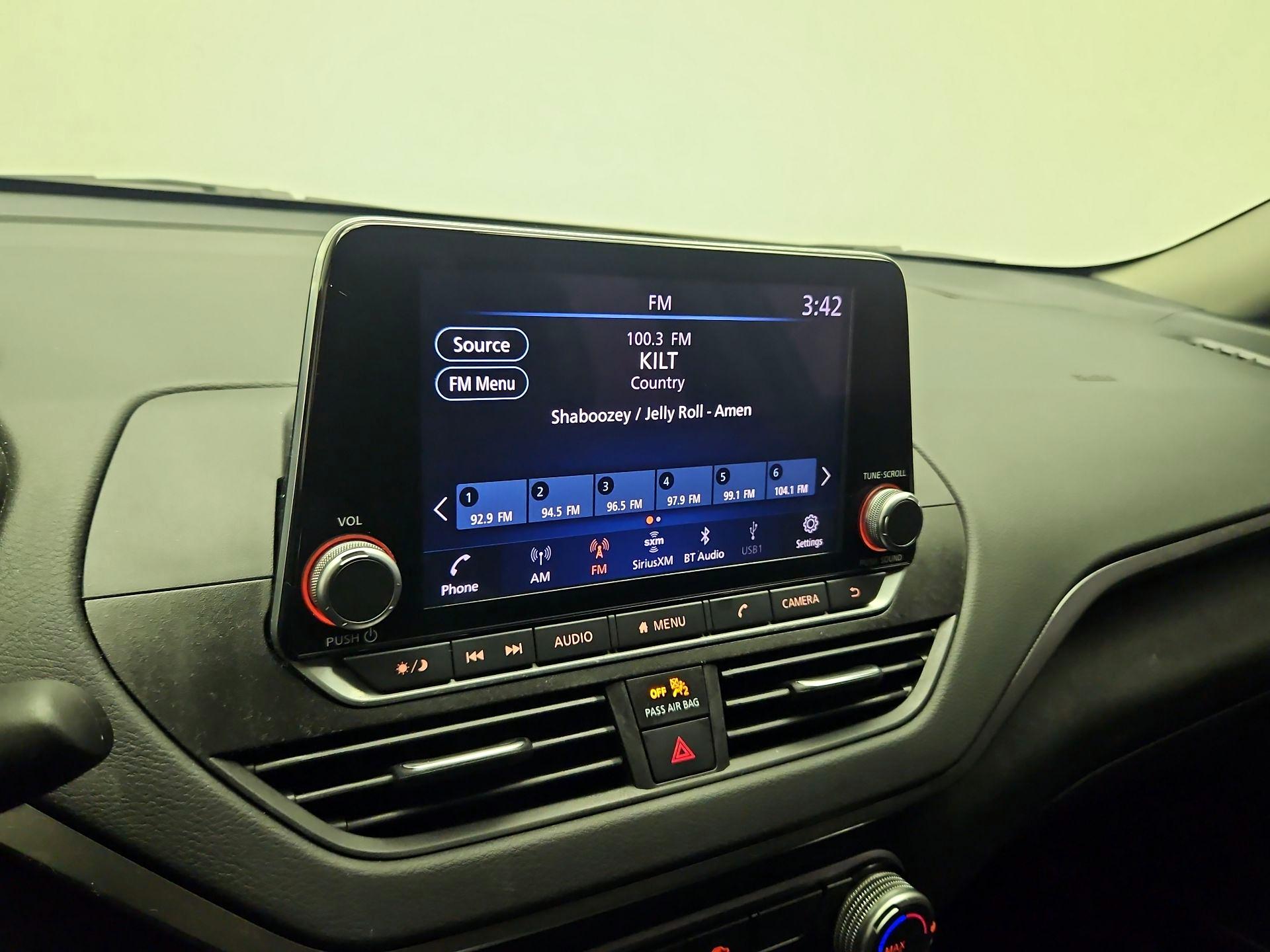 Thumbnail: 2022 Nissan Altima - 15