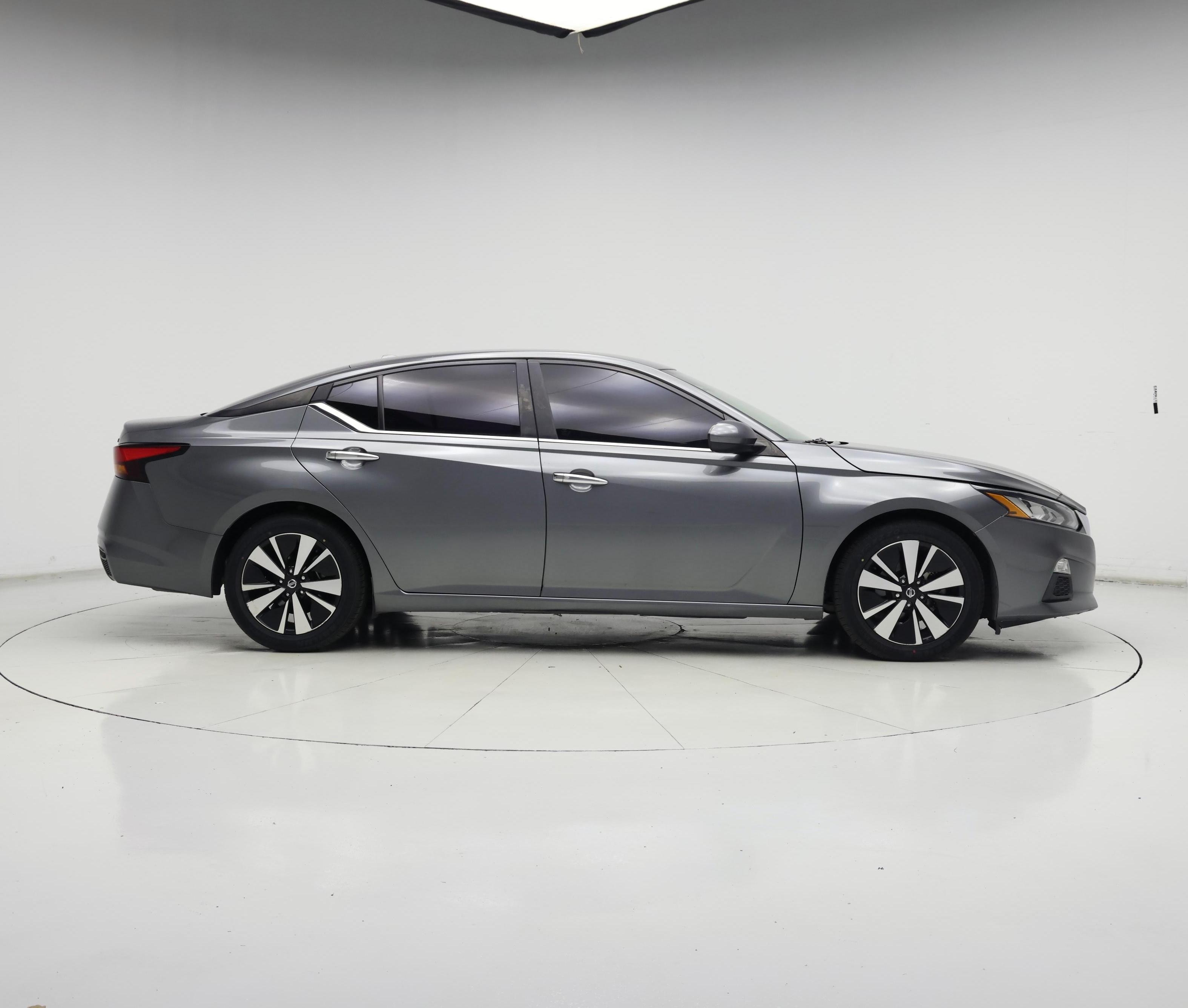 Thumbnail: 2022 Nissan Altima - 7