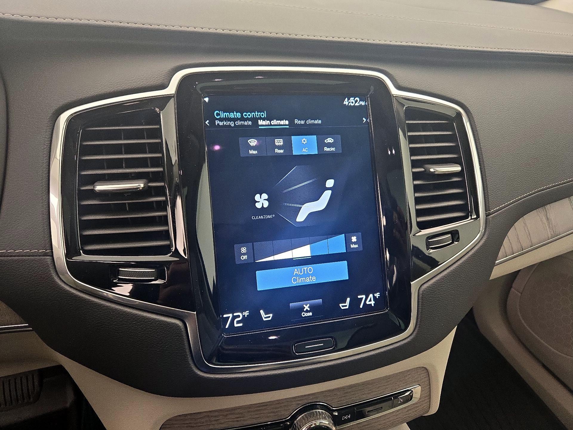 Thumbnail: 2021 Volvo XC90 - 17