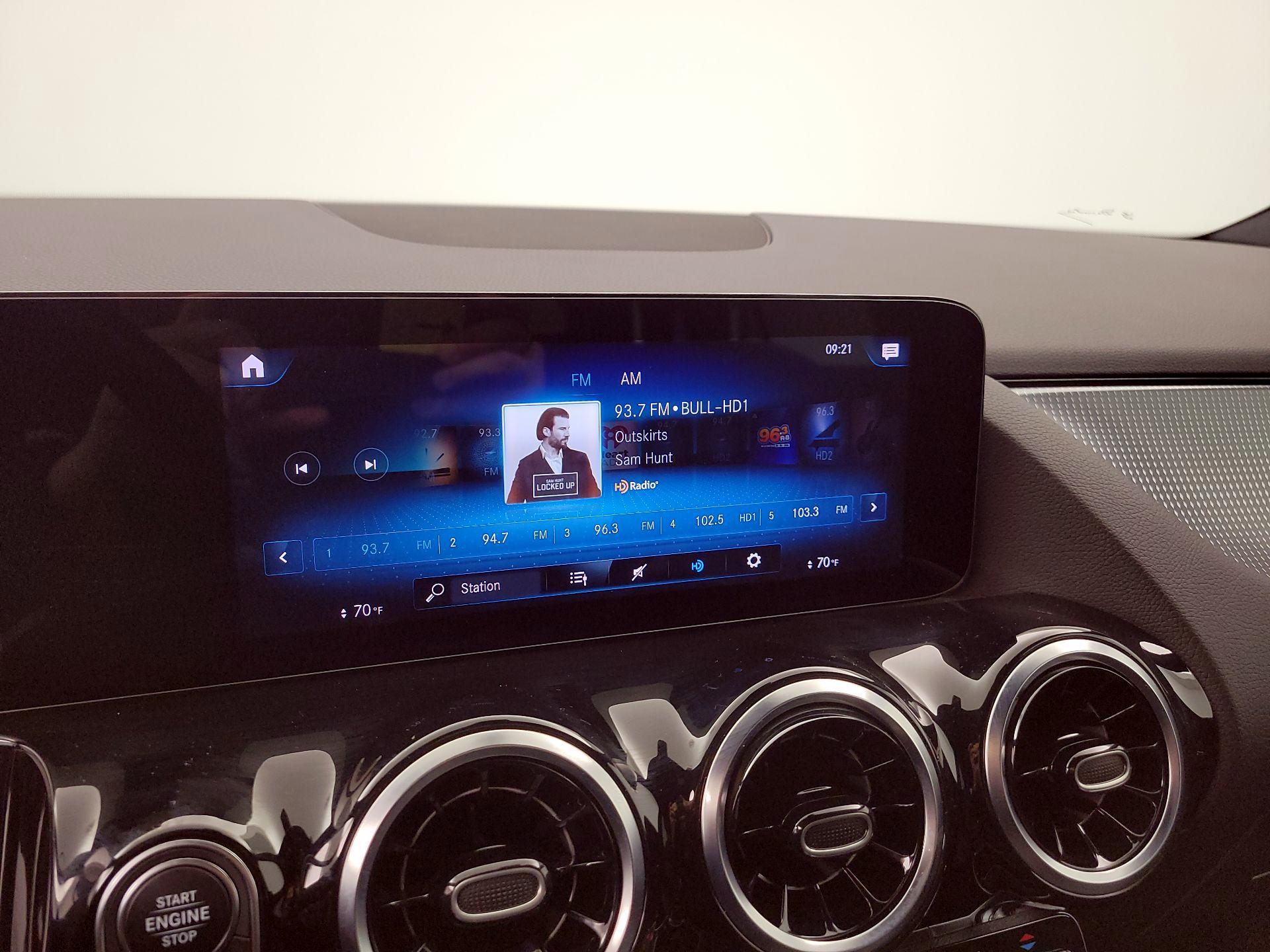 Thumbnail: 2022 Mercedes-Benz GLA - 15