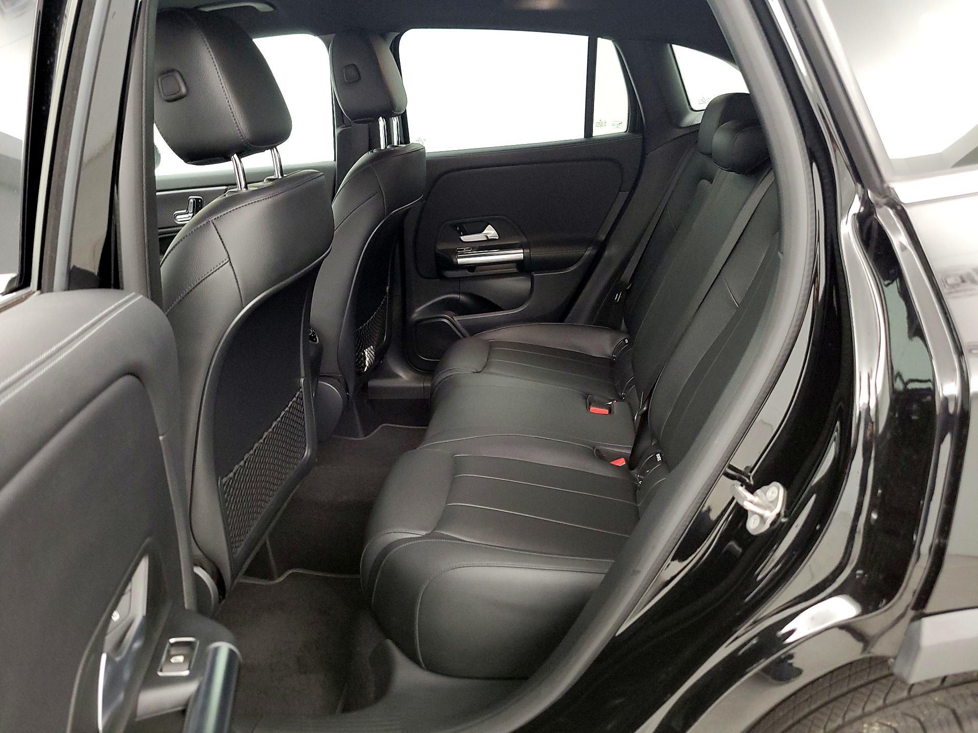 Thumbnail: 2022 Mercedes-Benz GLA - 19