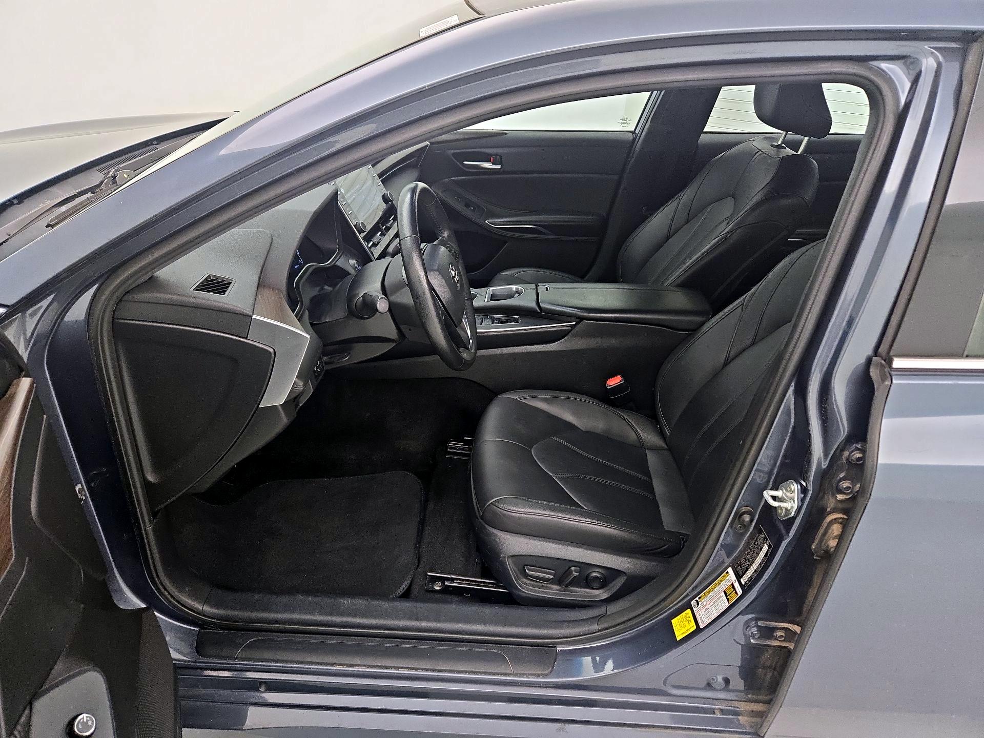 Thumbnail: 2022 Toyota Avalon - 11