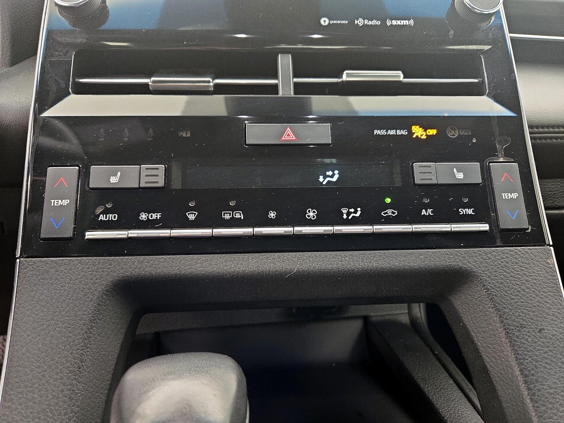 Thumbnail: 2022 Toyota Avalon - 17