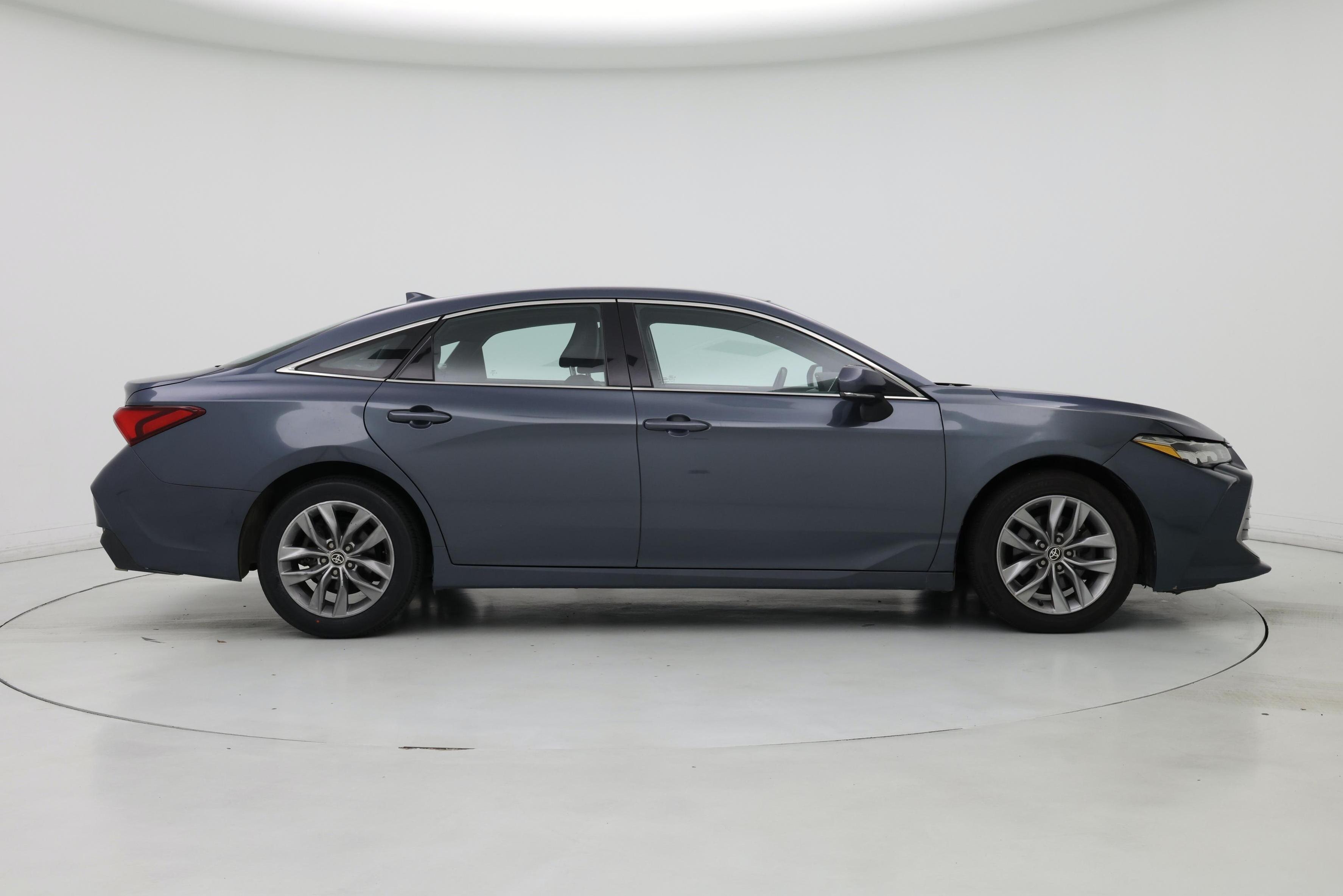 Thumbnail: 2022 Toyota Avalon - 7