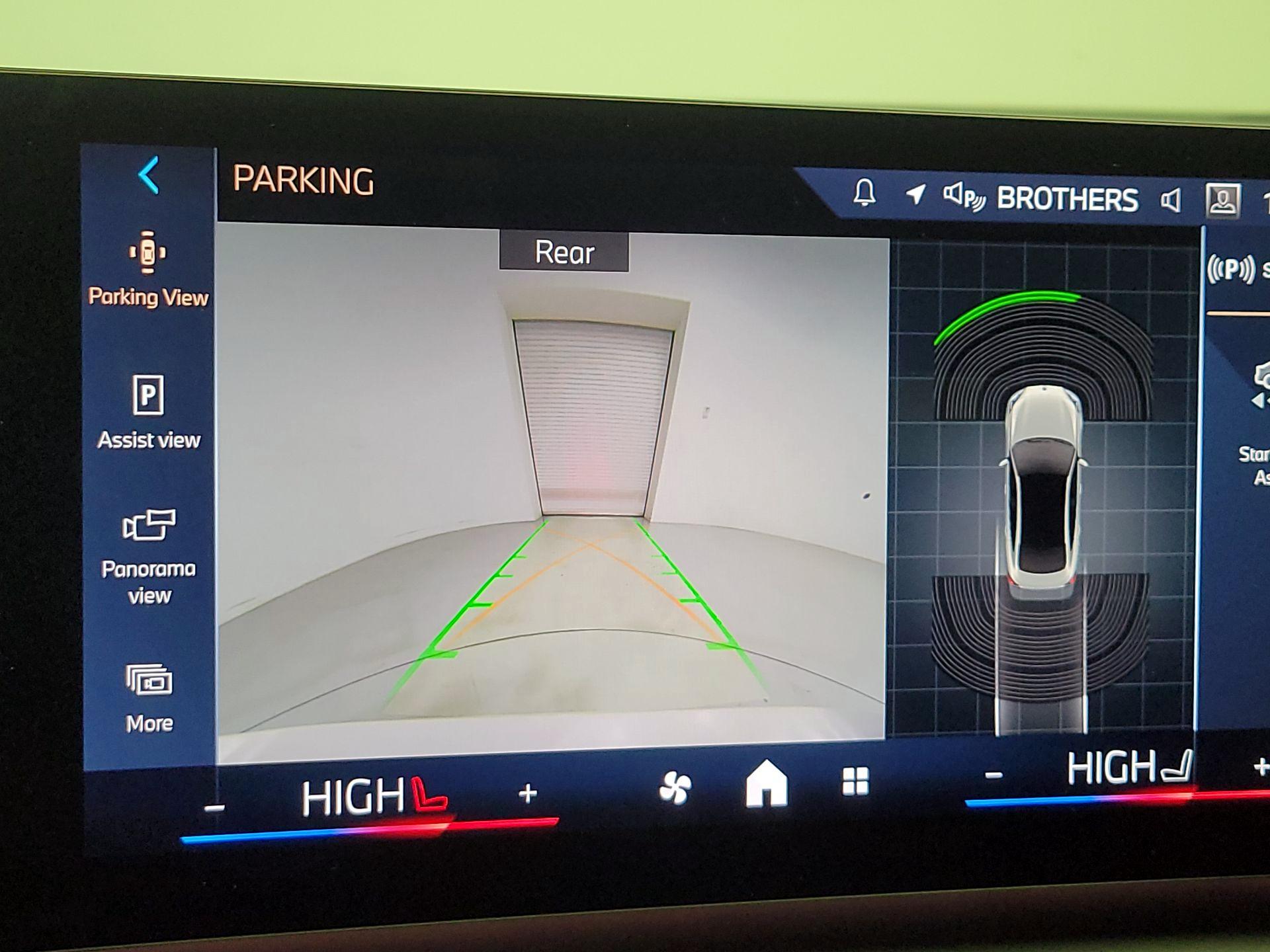 Thumbnail: 2025 BMW 2 Series - 13