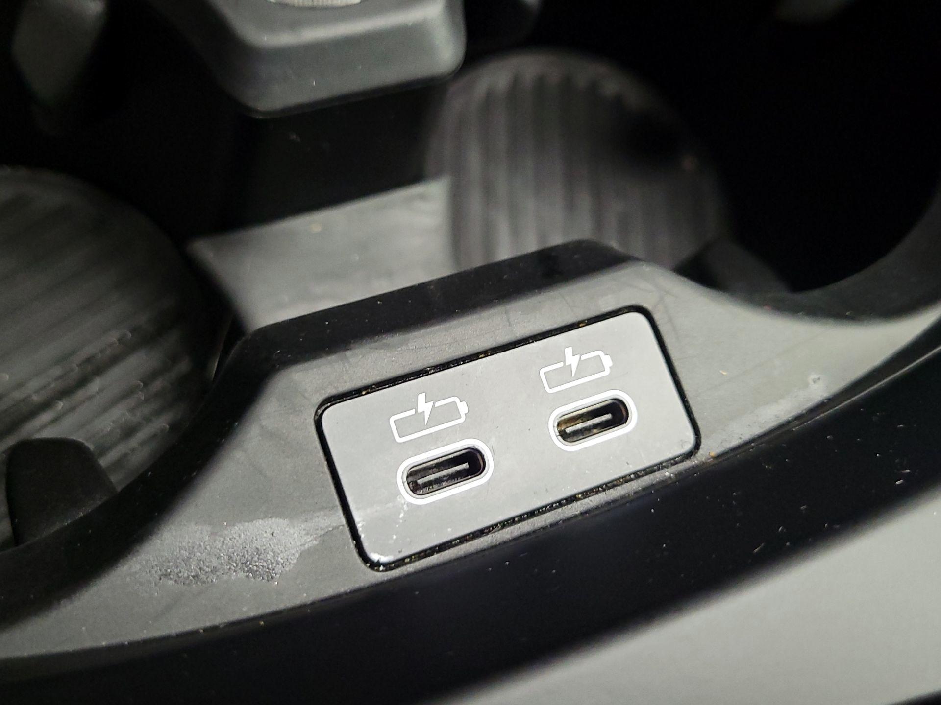 Thumbnail: 2025 BMW 2 Series - 17