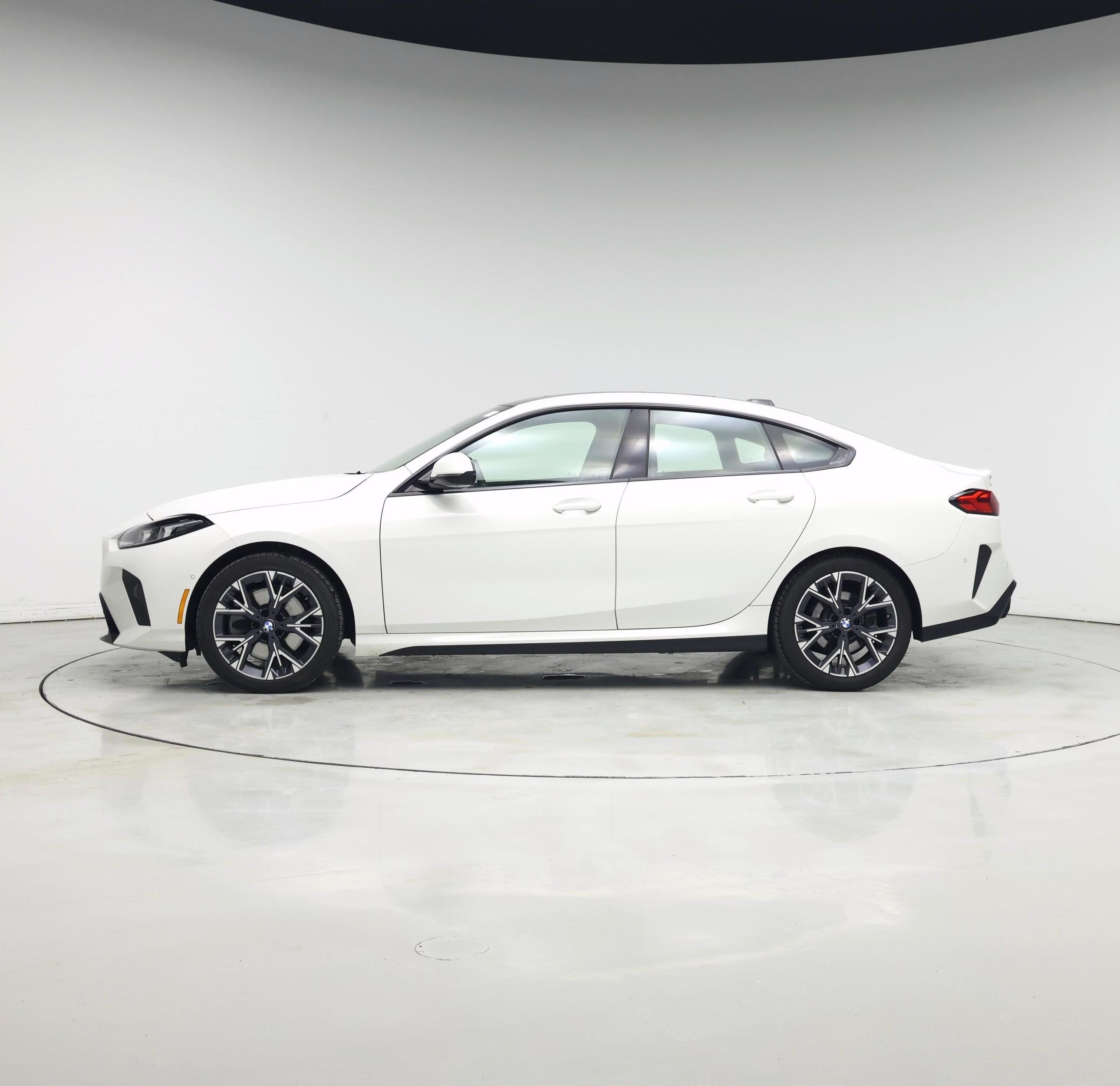 Thumbnail: 2025 BMW 2 Series - 3