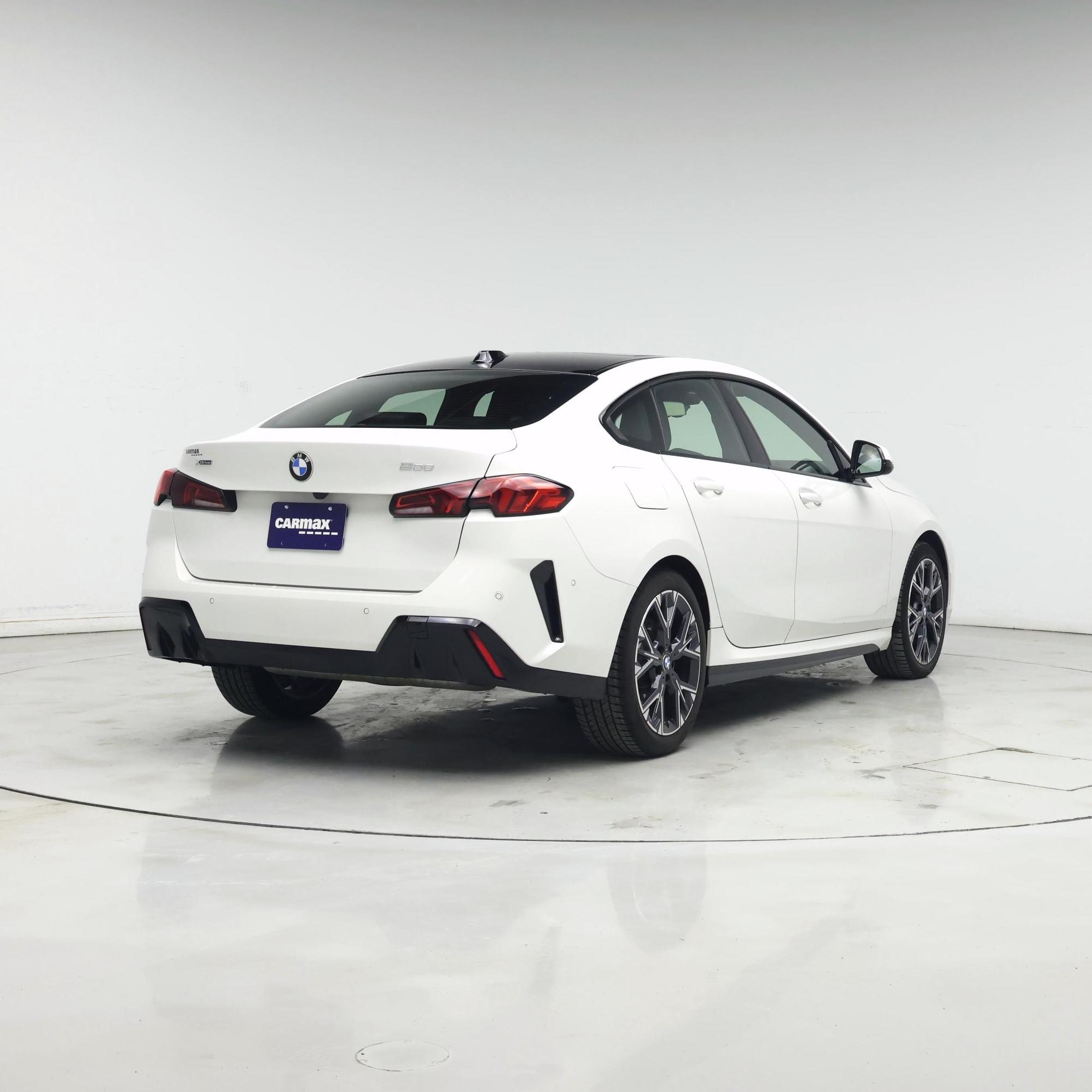 Thumbnail: 2025 BMW 2 Series - 8