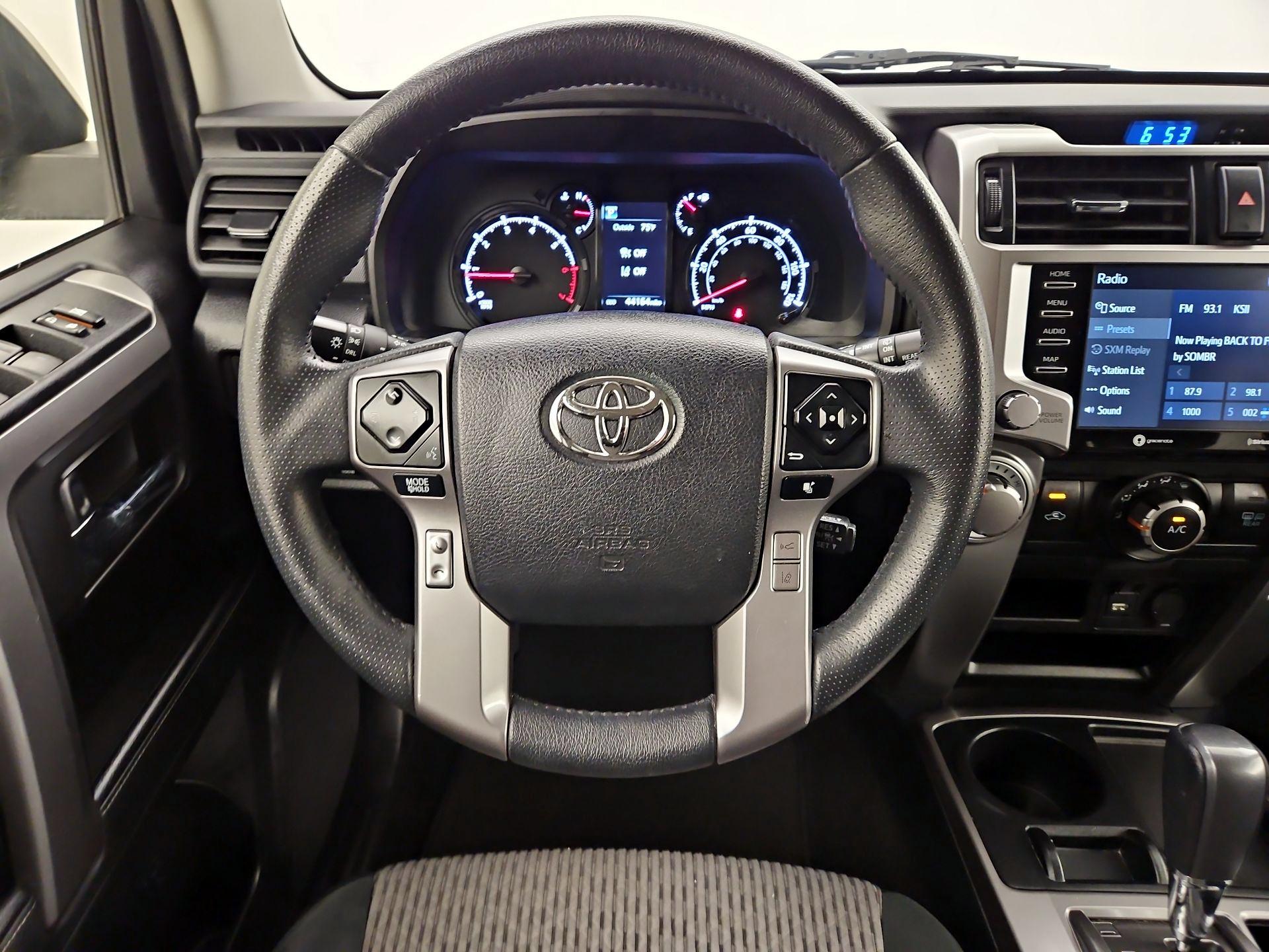 Thumbnail: 2023 Toyota 4Runner - 10