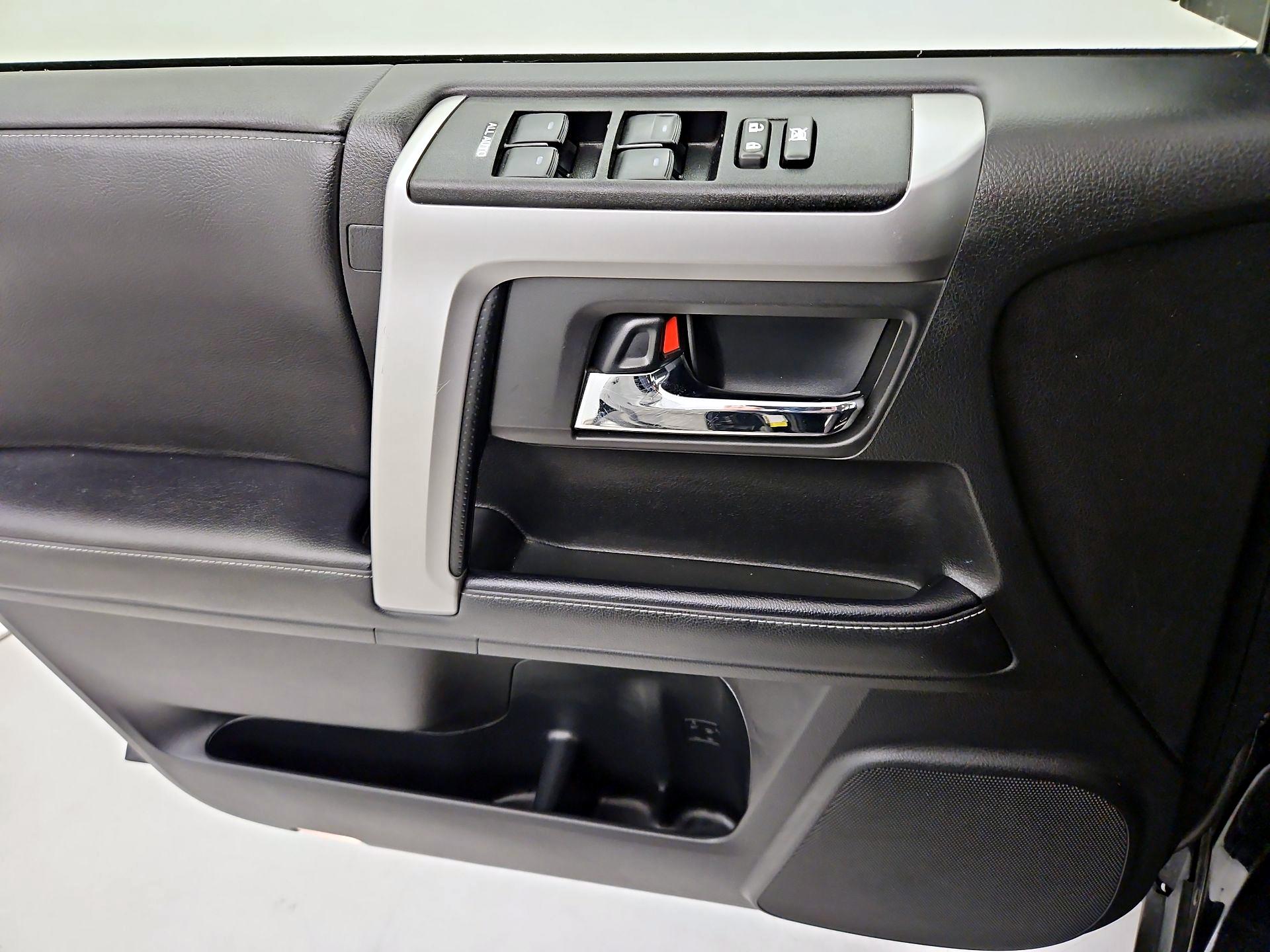 Thumbnail: 2023 Toyota 4Runner - 12