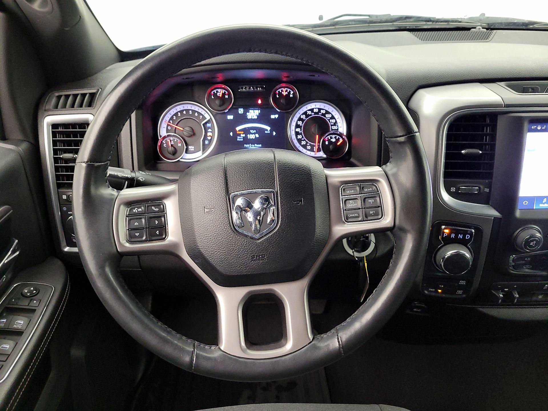 Thumbnail: 2022 RAM 1500 Classic - 10