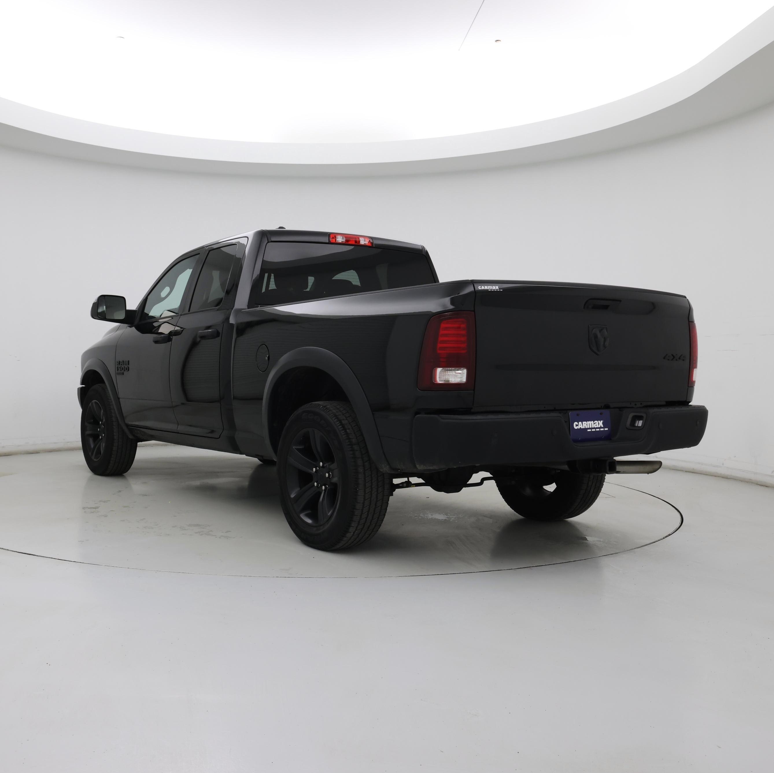 Thumbnail: 2022 RAM 1500 Classic - 2