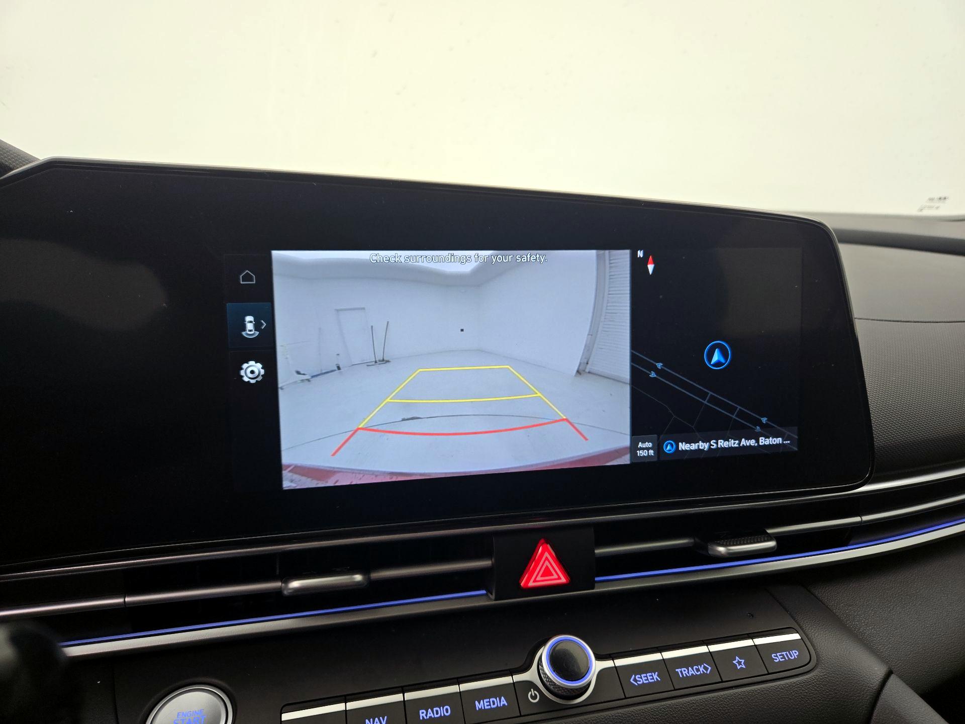 Thumbnail: 2025 Hyundai Elantra - 15