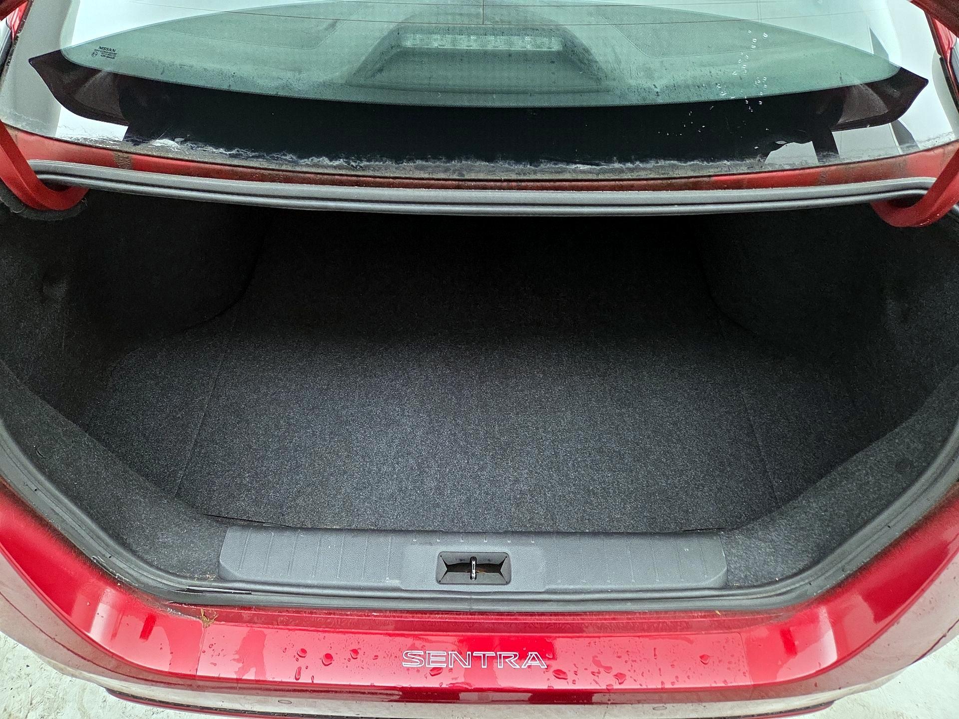 Thumbnail: 2022 Nissan Sentra - 20