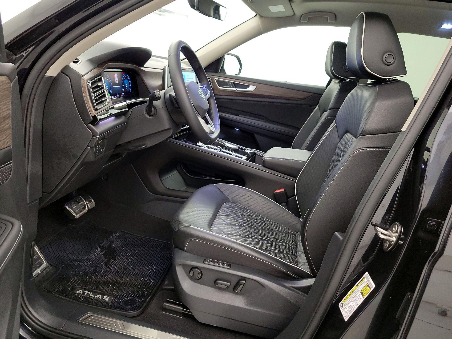 Thumbnail: 2024 Volkswagen Atlas - 11