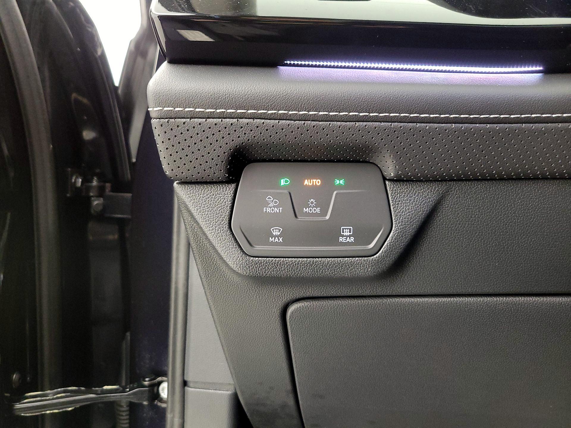 Thumbnail: 2024 Volkswagen Atlas - 13