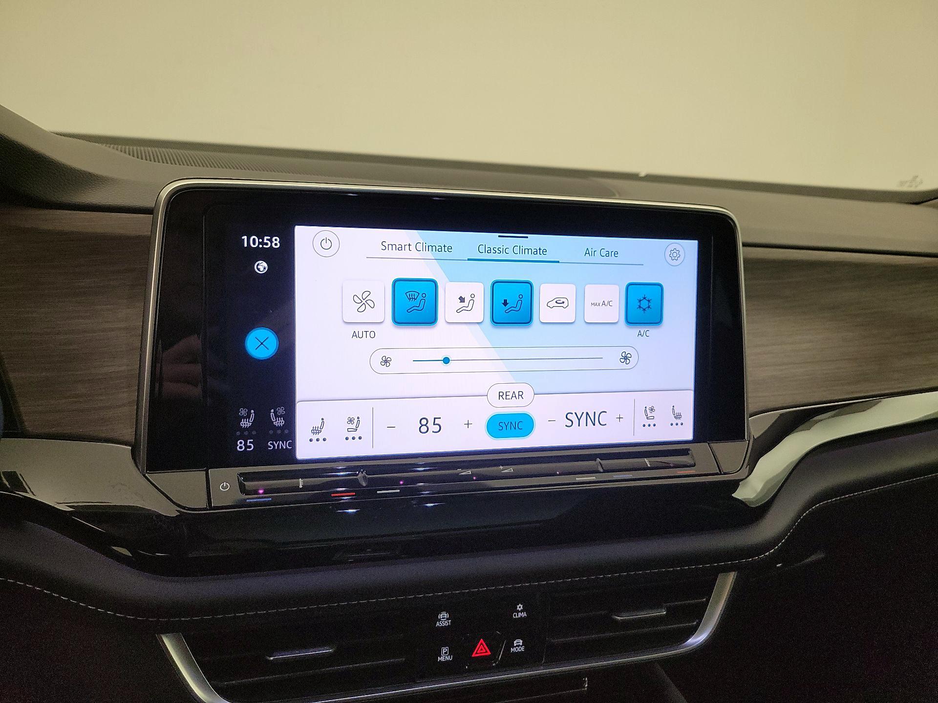 Thumbnail: 2024 Volkswagen Atlas - 17