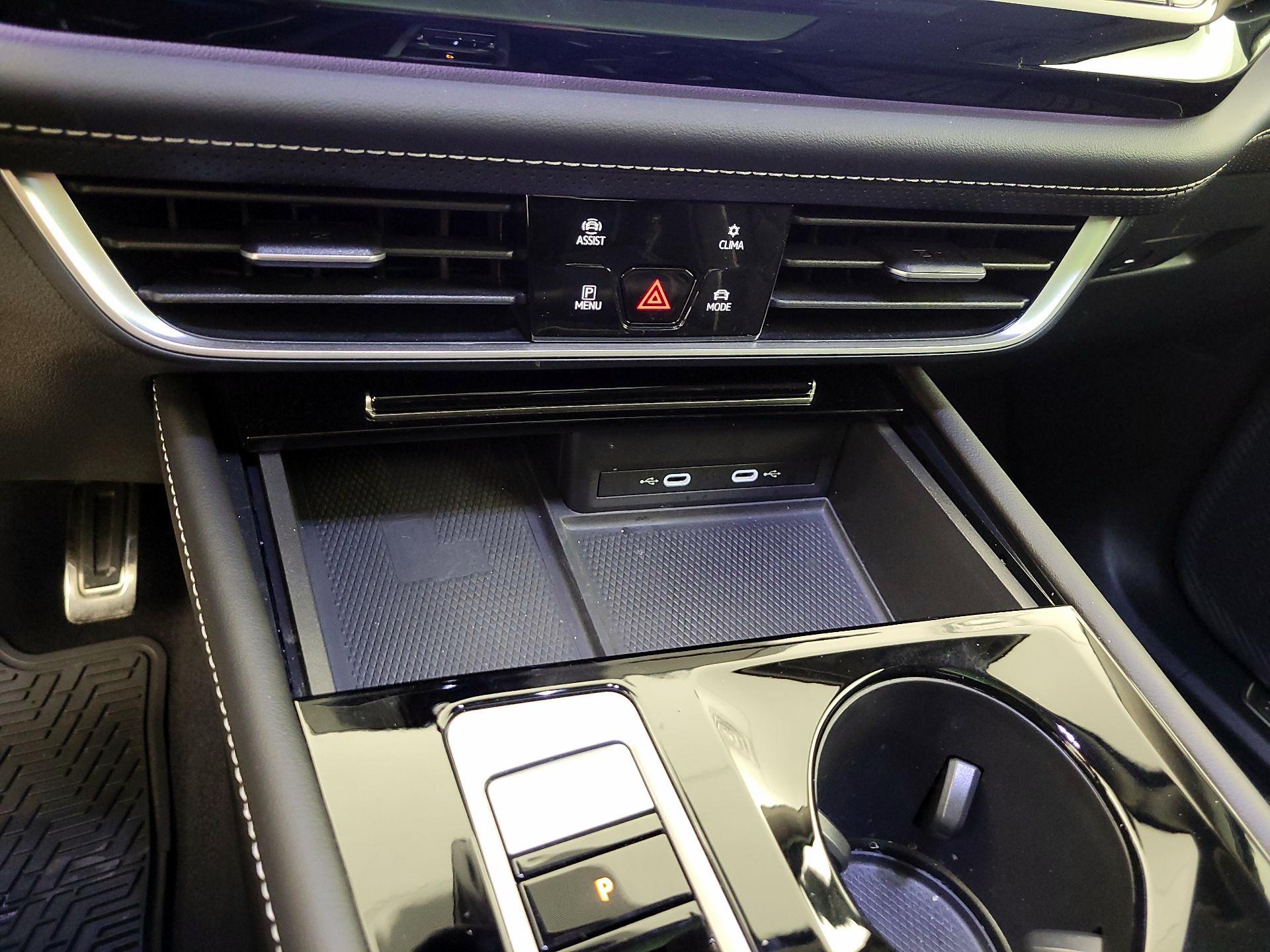 Thumbnail: 2024 Volkswagen Atlas - 19