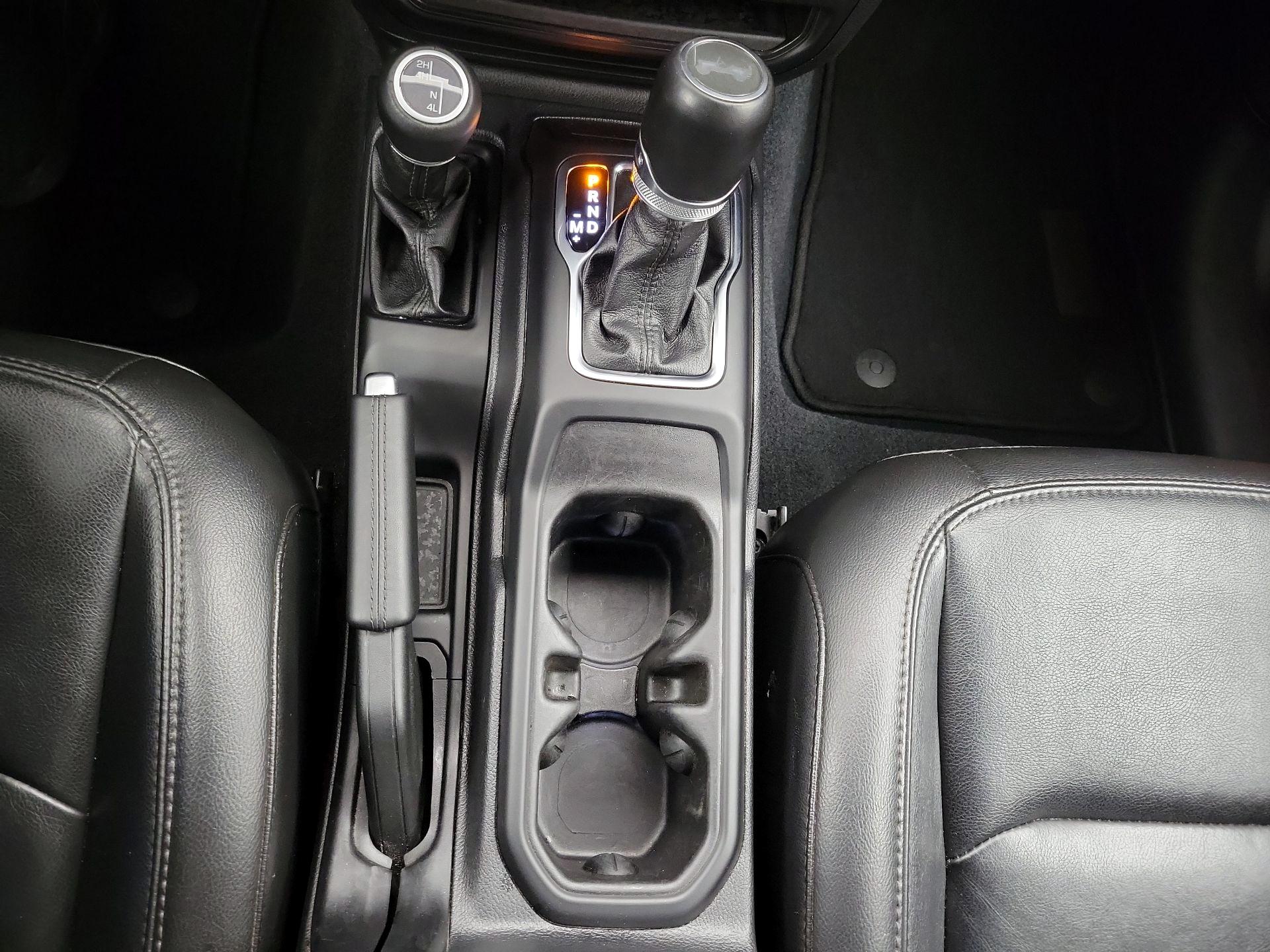 Thumbnail: 2023 Jeep Wrangler - 18