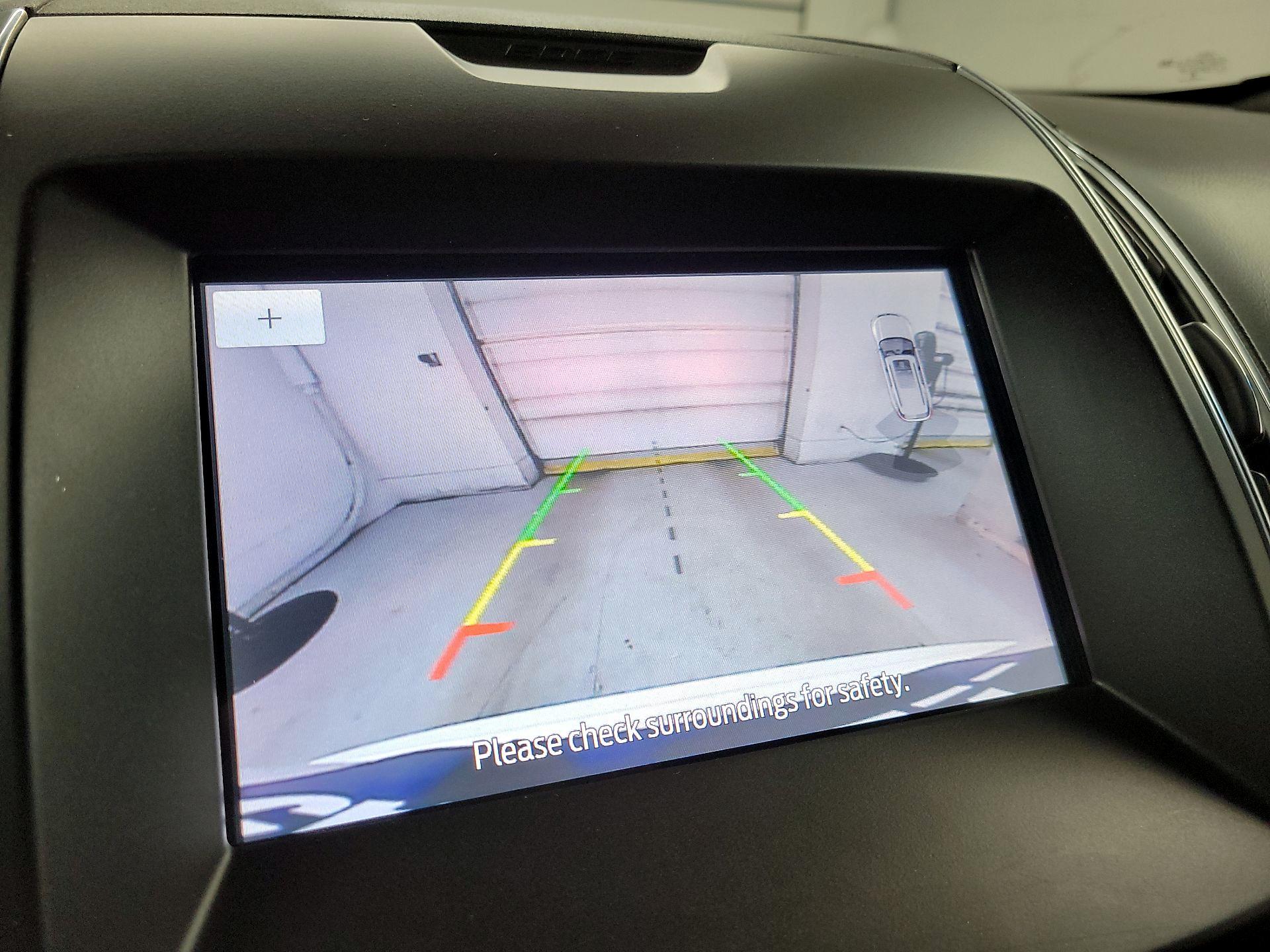 Thumbnail: 2020 Ford Edge - 12