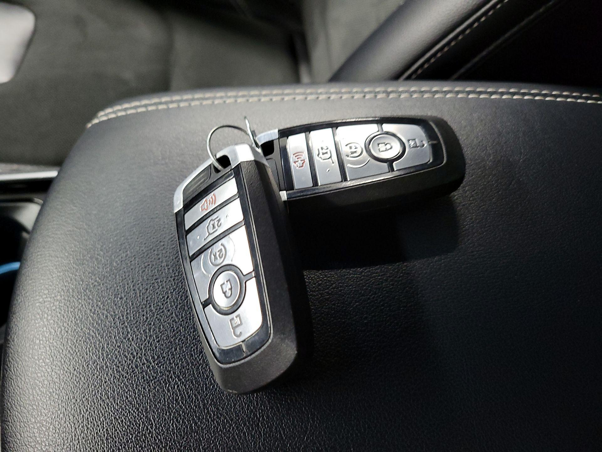 Thumbnail: 2020 Ford Edge - 20