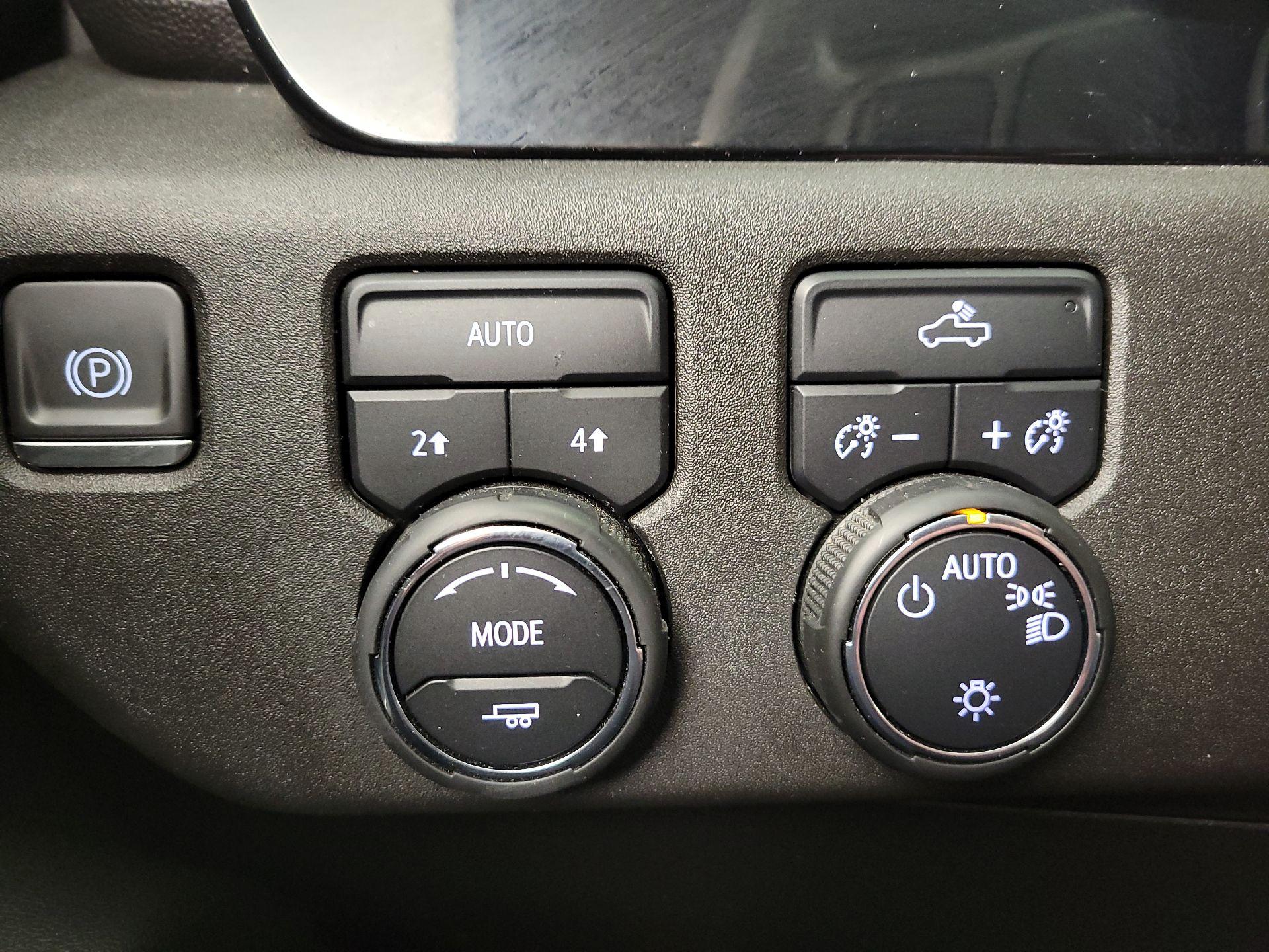 Thumbnail: 2023 Chevrolet Silverado 1500 - 13