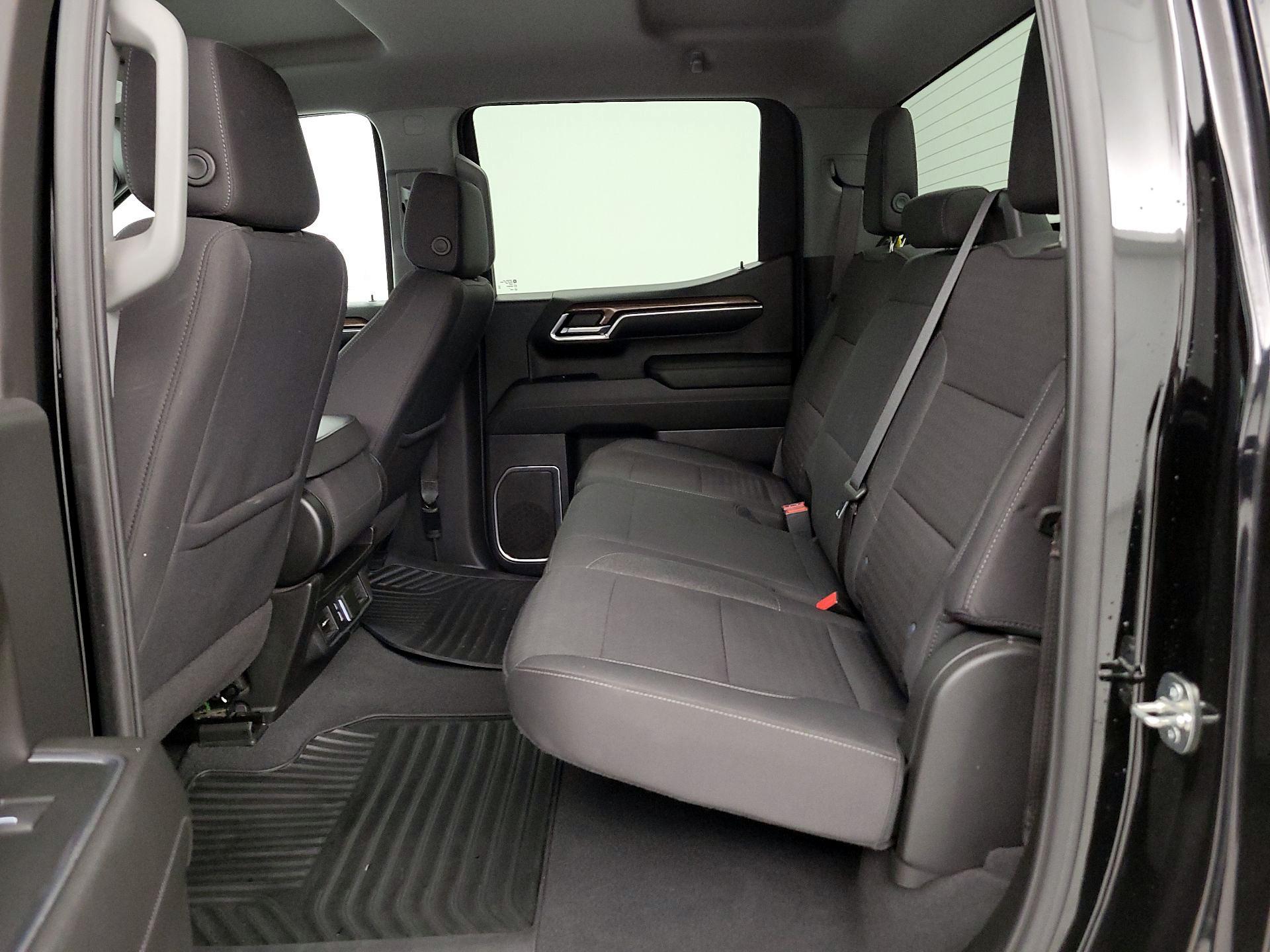 Thumbnail: 2023 Chevrolet Silverado 1500 - 19