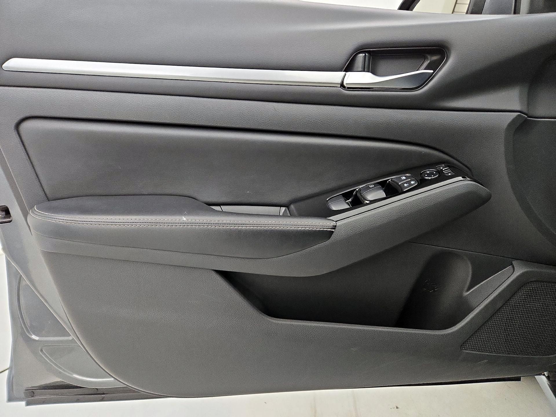 Thumbnail: 2023 Nissan Altima - 12