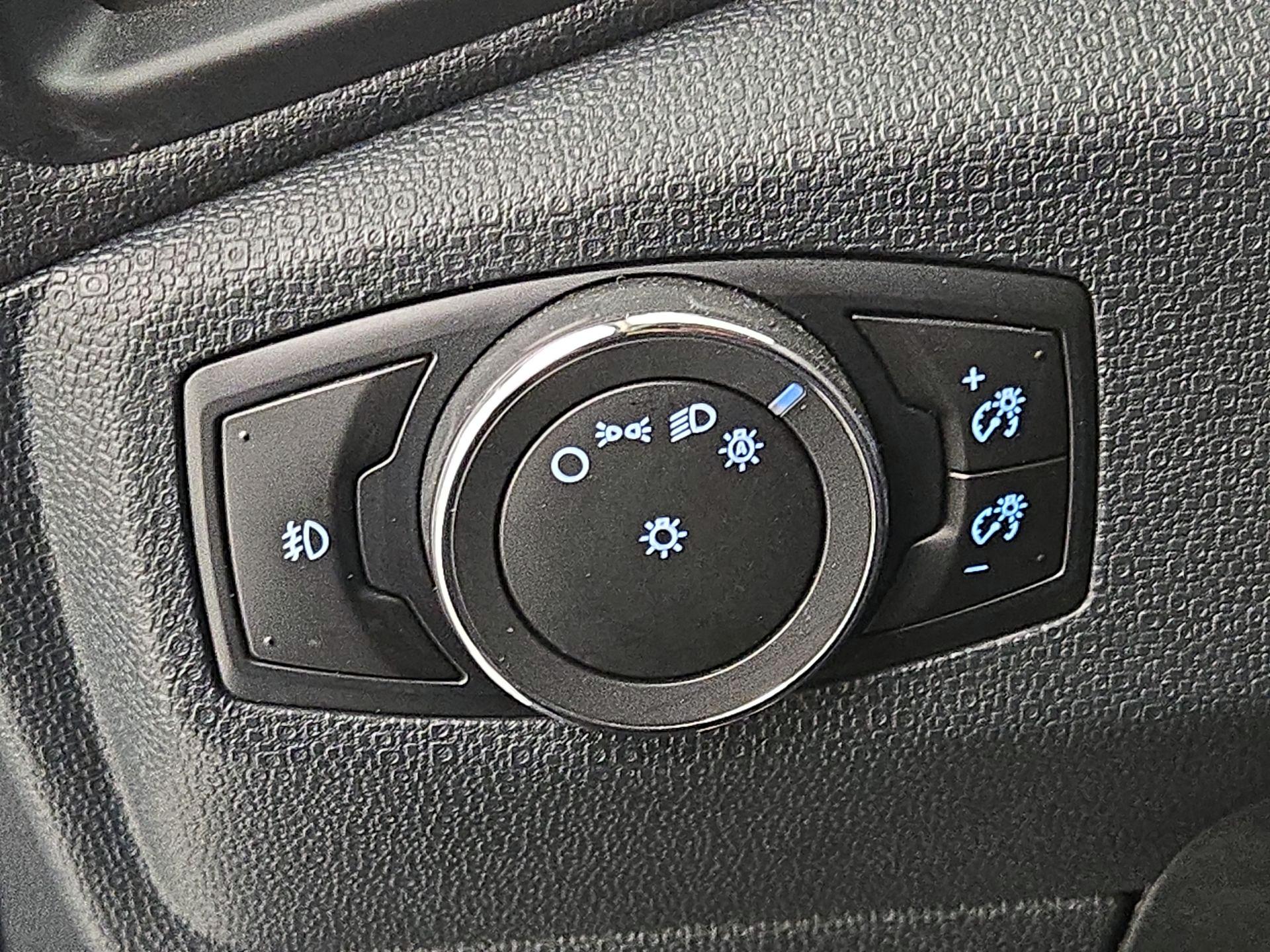 Thumbnail: 2021 Ford EcoSport - 13