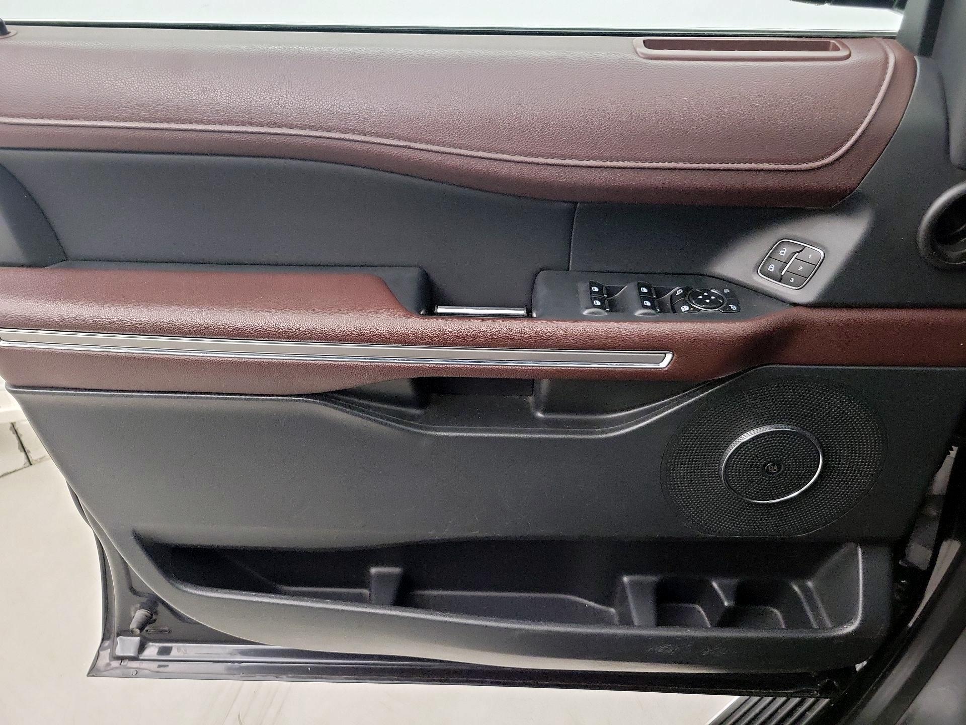 Thumbnail: 2023 Ford Expedition - 12