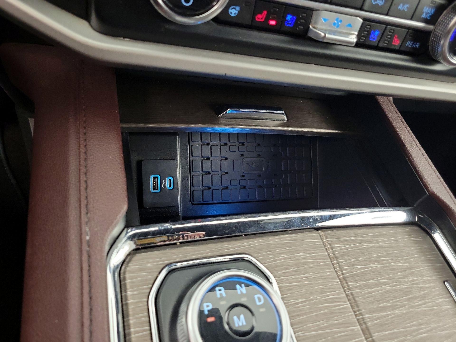 Thumbnail: 2023 Ford Expedition - 19