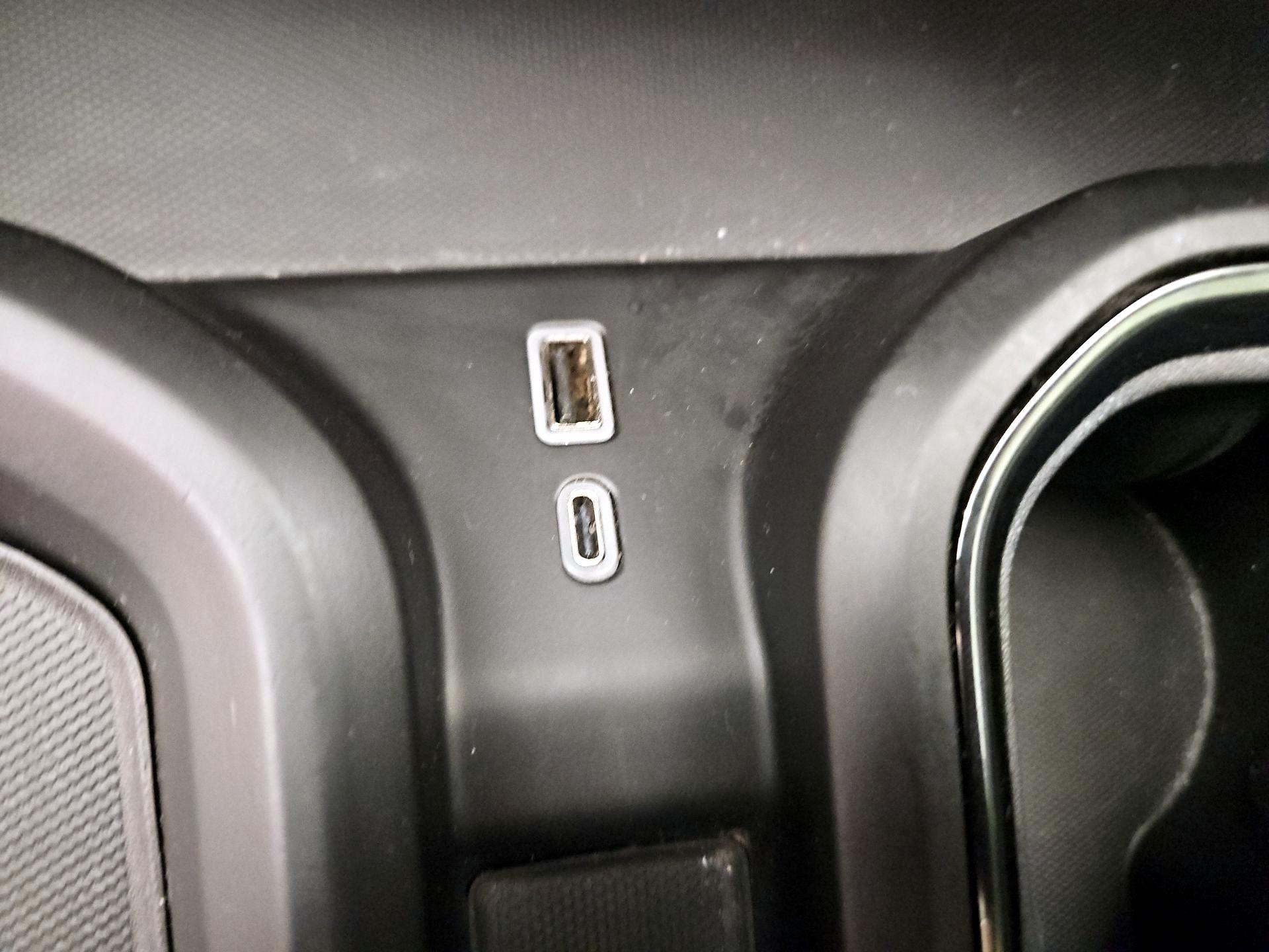 Thumbnail: 2024 GMC Sierra 2500 - 18