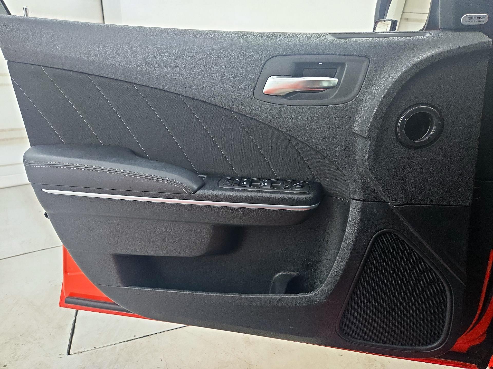 Thumbnail: 2020 Dodge Charger - 12