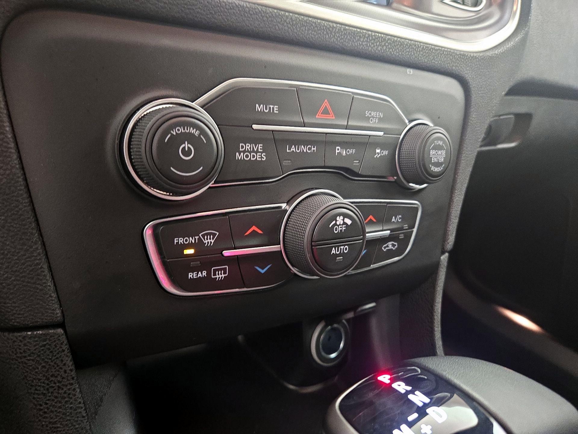 Thumbnail: 2020 Dodge Charger - 16