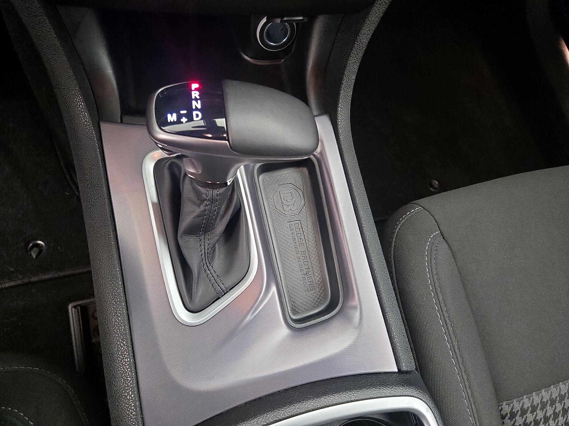 Thumbnail: 2020 Dodge Charger - 17