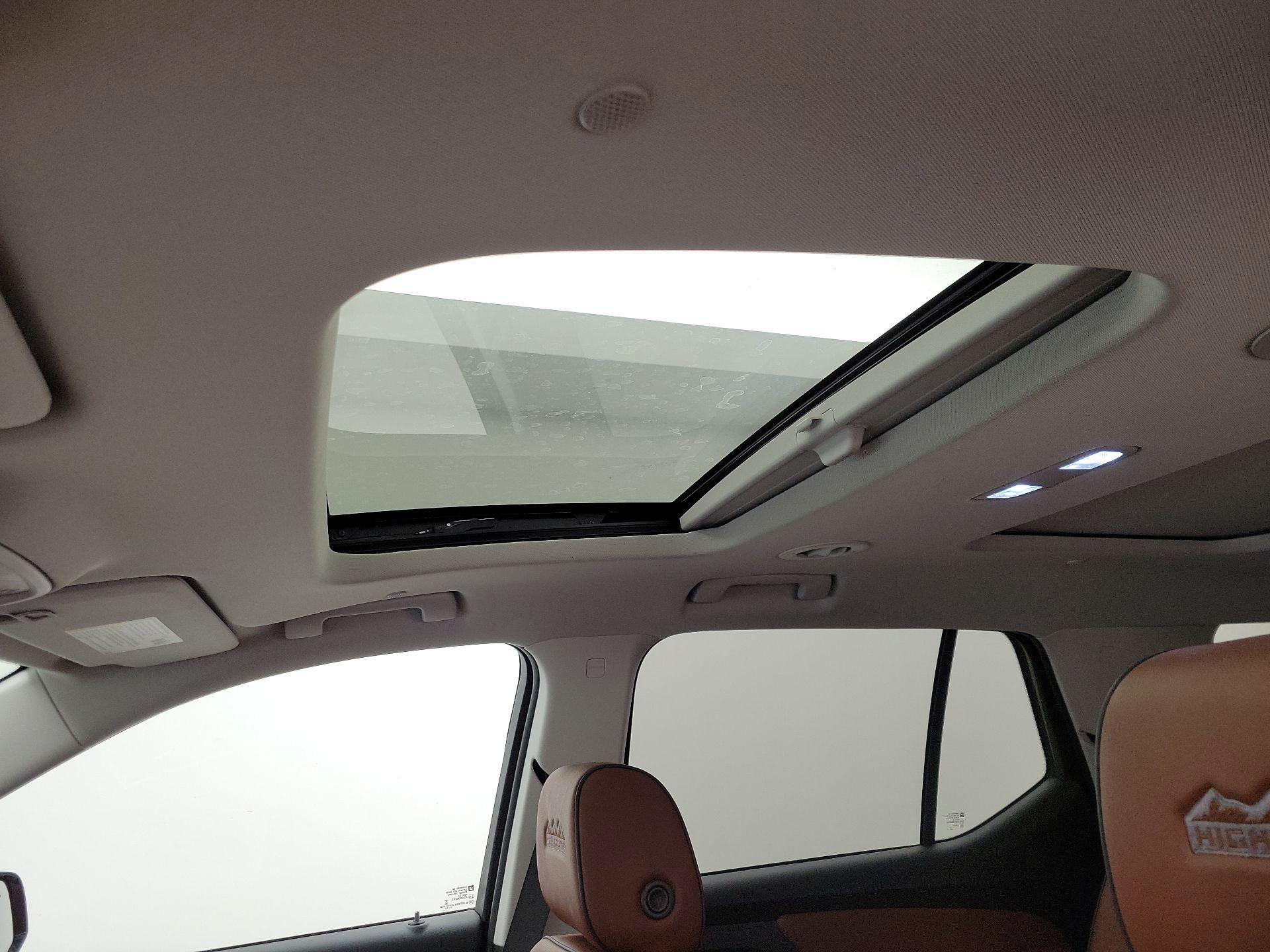 Thumbnail: 2018 Chevrolet Traverse - 20