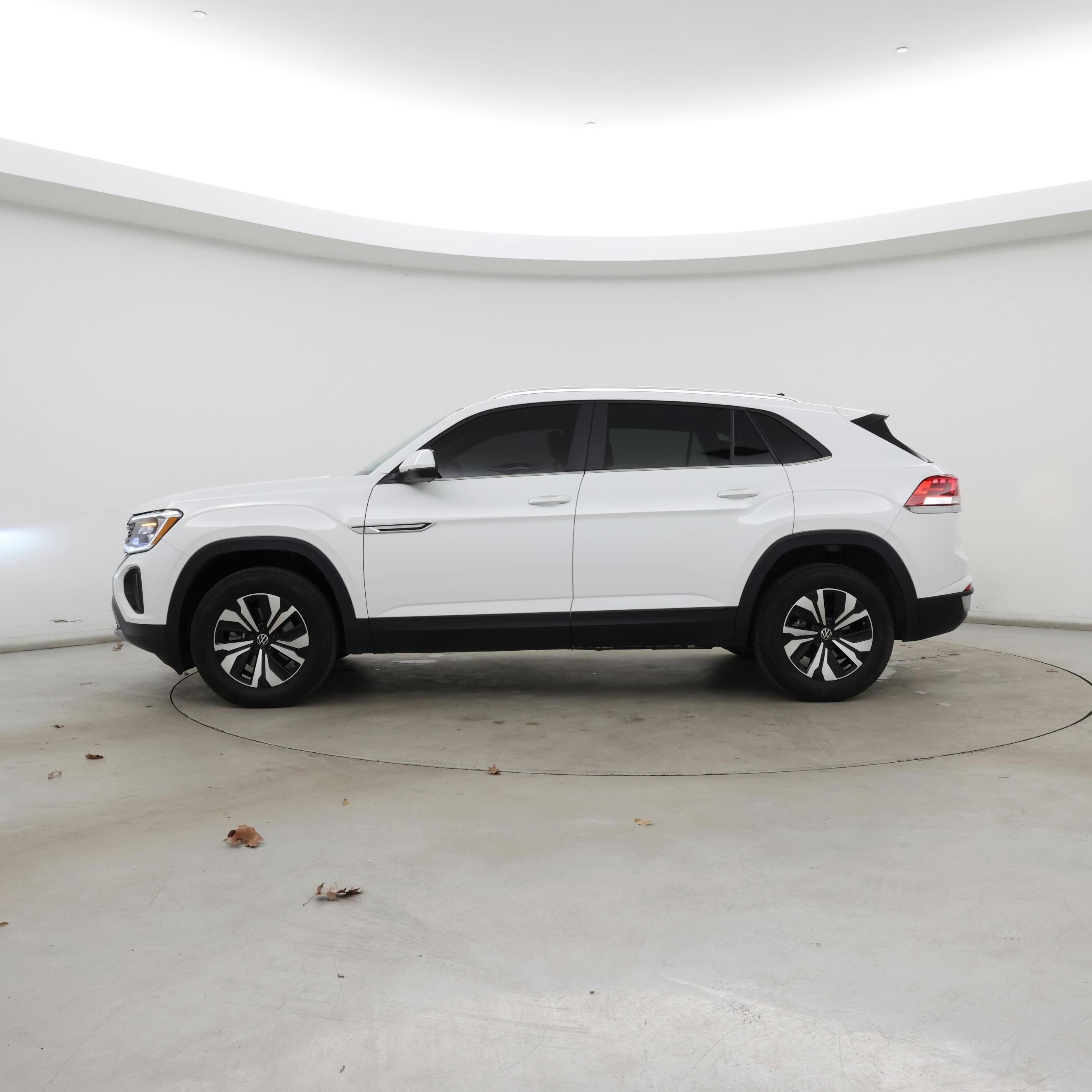 Thumbnail: 2024 Volkswagen Atlas - 3