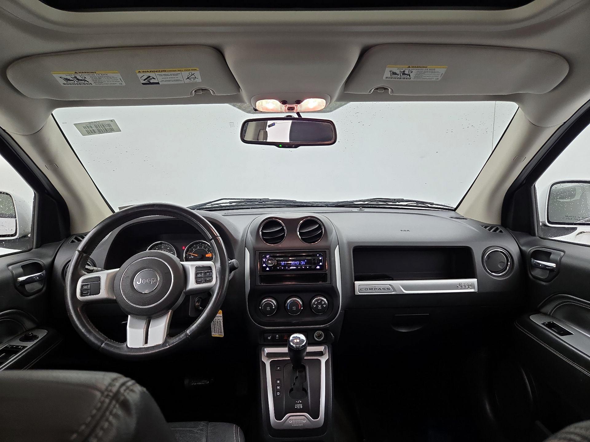 Thumbnail: 2016 Jeep Compass - 9