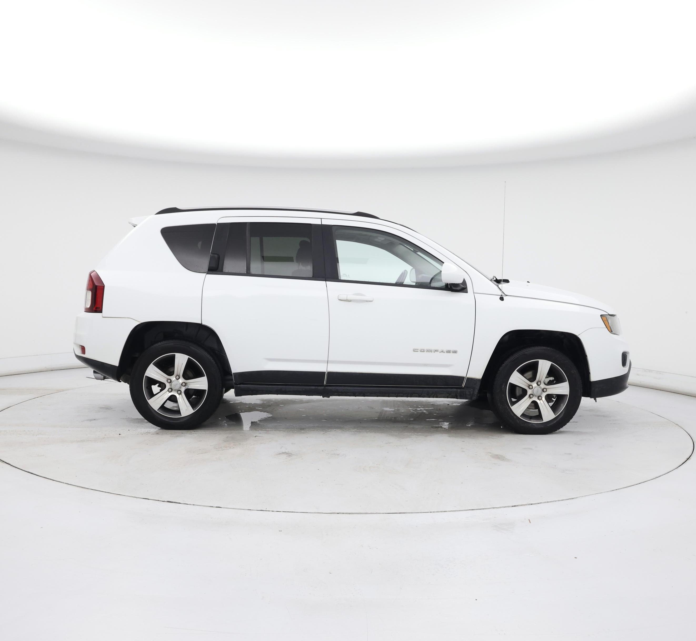 Thumbnail: 2016 Jeep Compass - 7