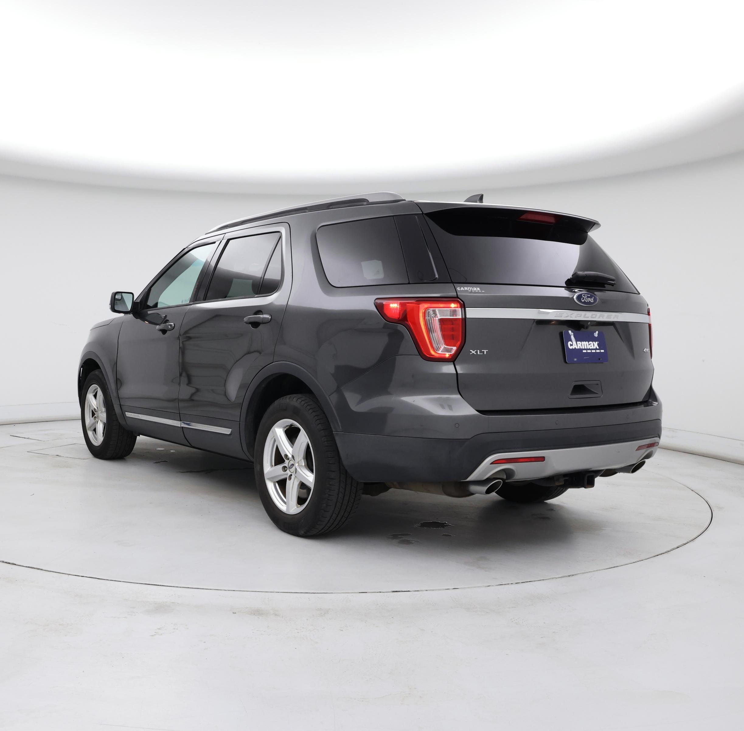 Thumbnail: 2016 Ford Explorer - 2