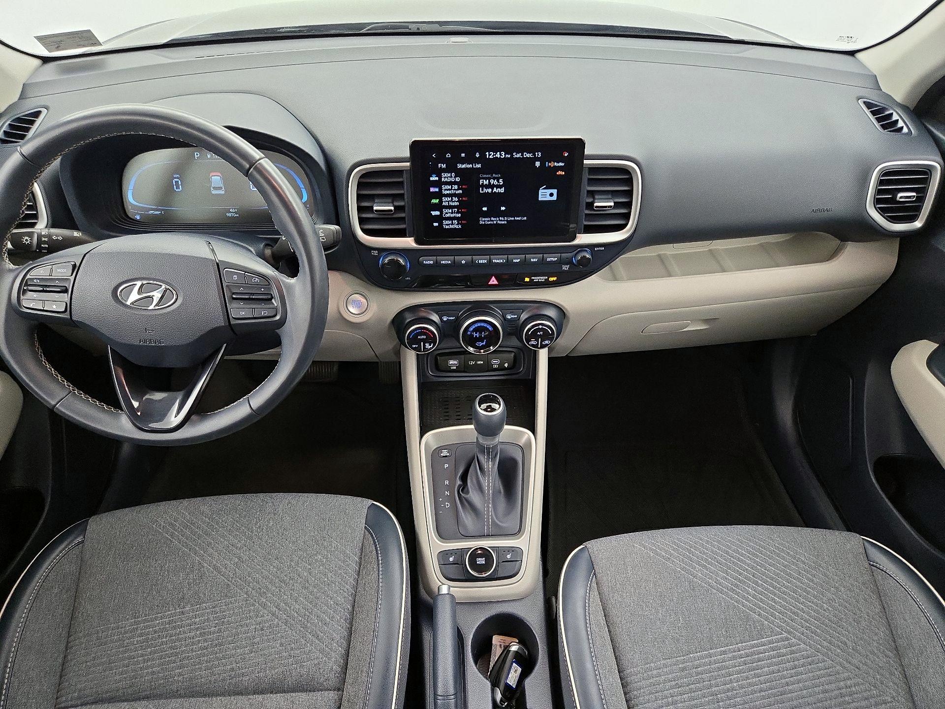 Thumbnail: 2023 Hyundai Venue - 9