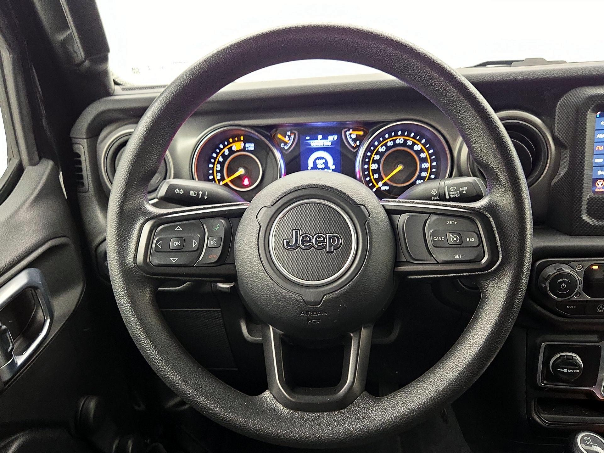 Thumbnail: 2022 Jeep Wrangler - 10