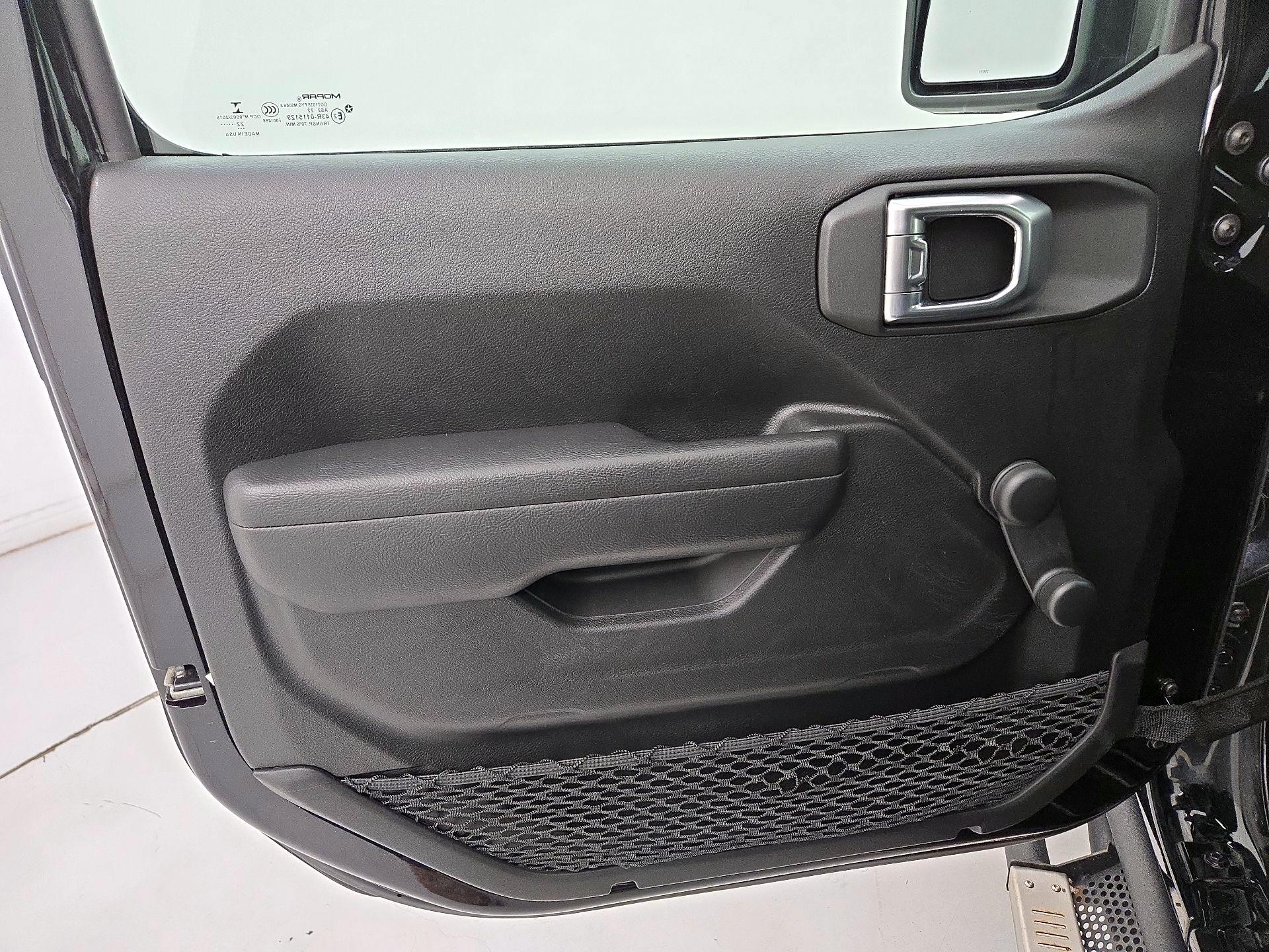 Thumbnail: 2022 Jeep Wrangler - 12