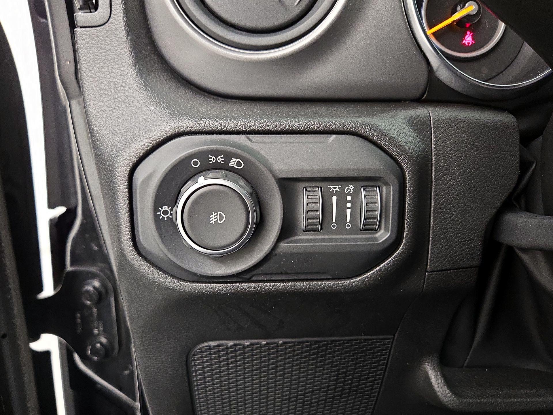 Thumbnail: 2022 Jeep Wrangler - 13