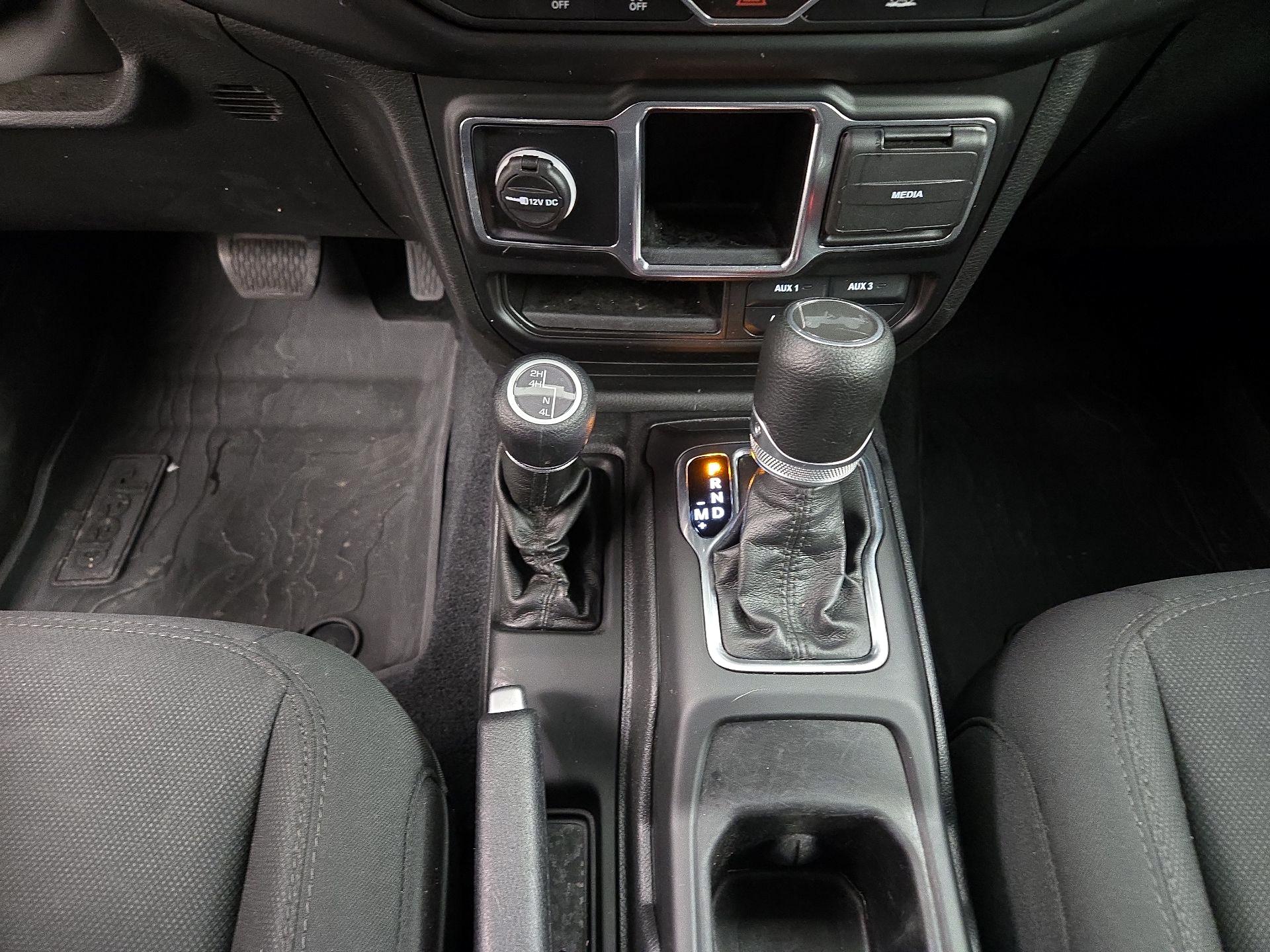 Thumbnail: 2022 Jeep Wrangler - 17