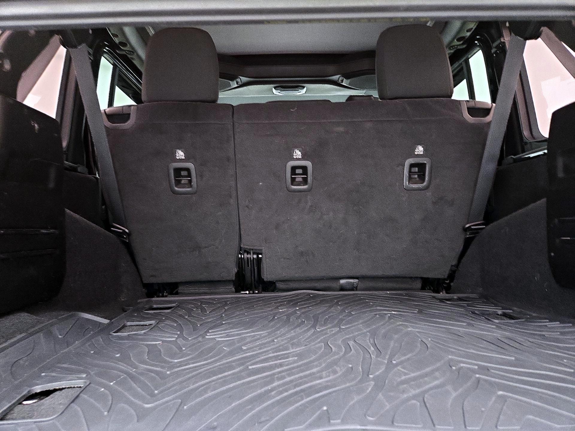 Thumbnail: 2022 Jeep Wrangler - 20