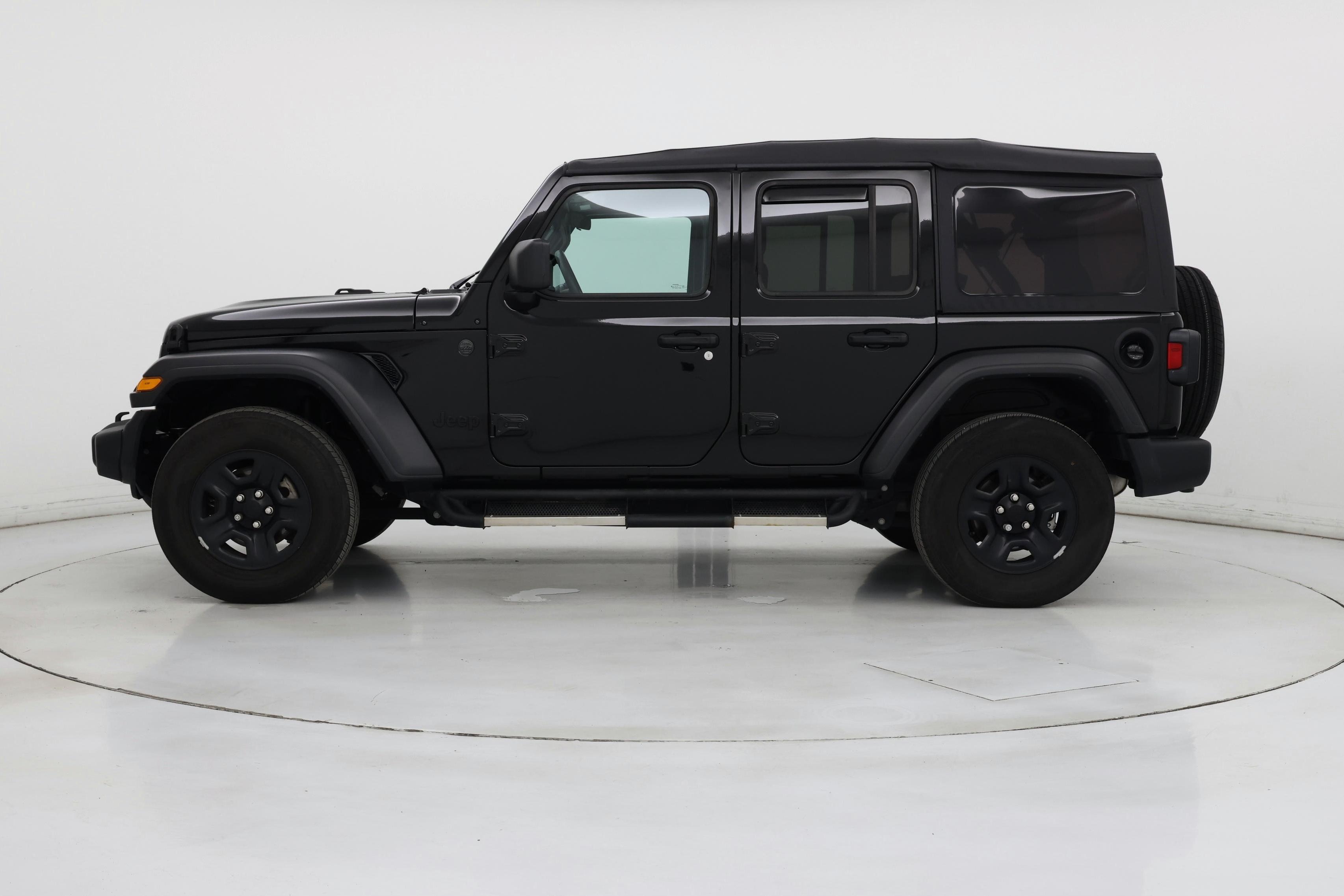 Thumbnail: 2022 Jeep Wrangler - 3