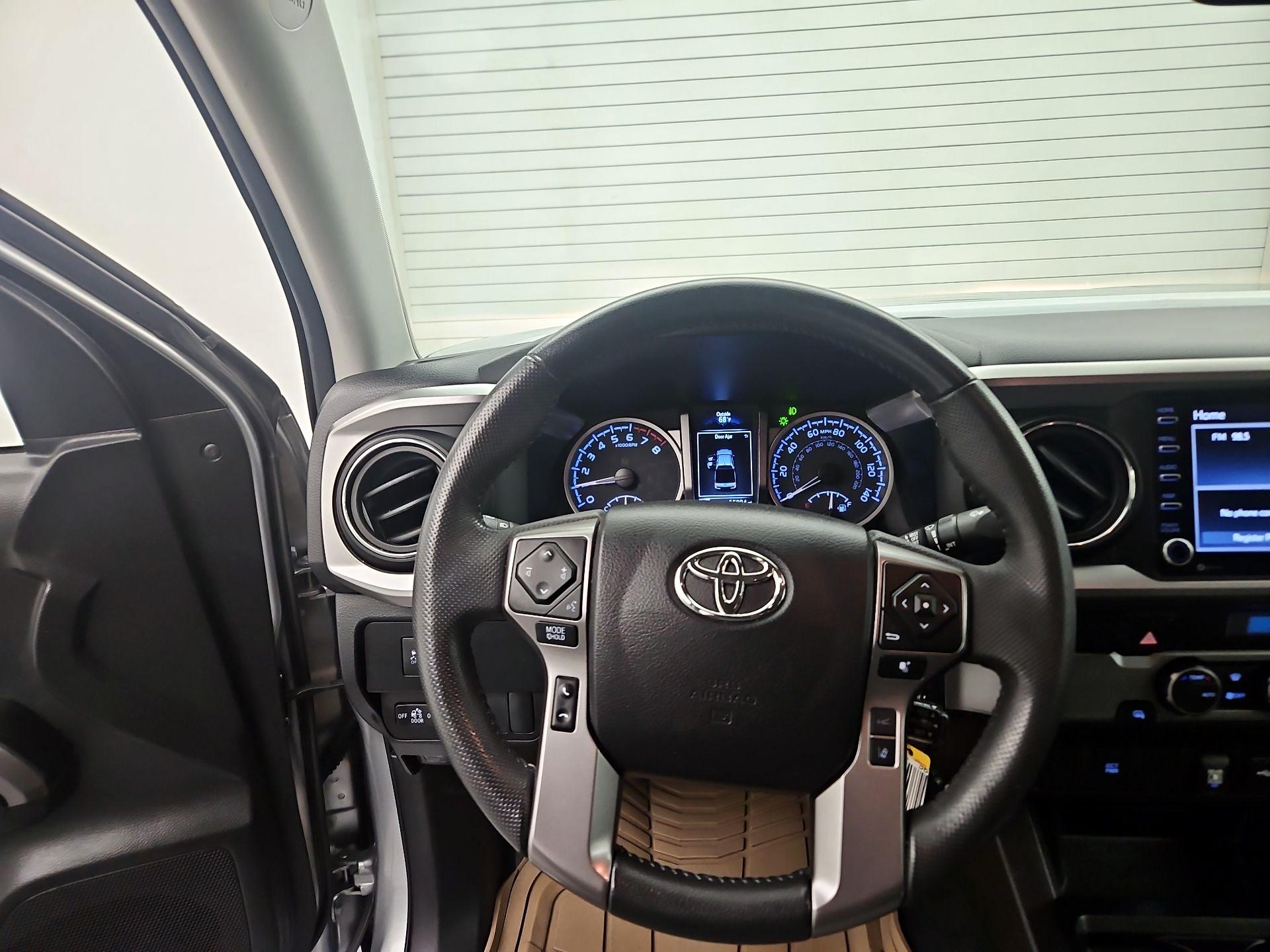 Thumbnail: 2022 Toyota Tacoma - 10